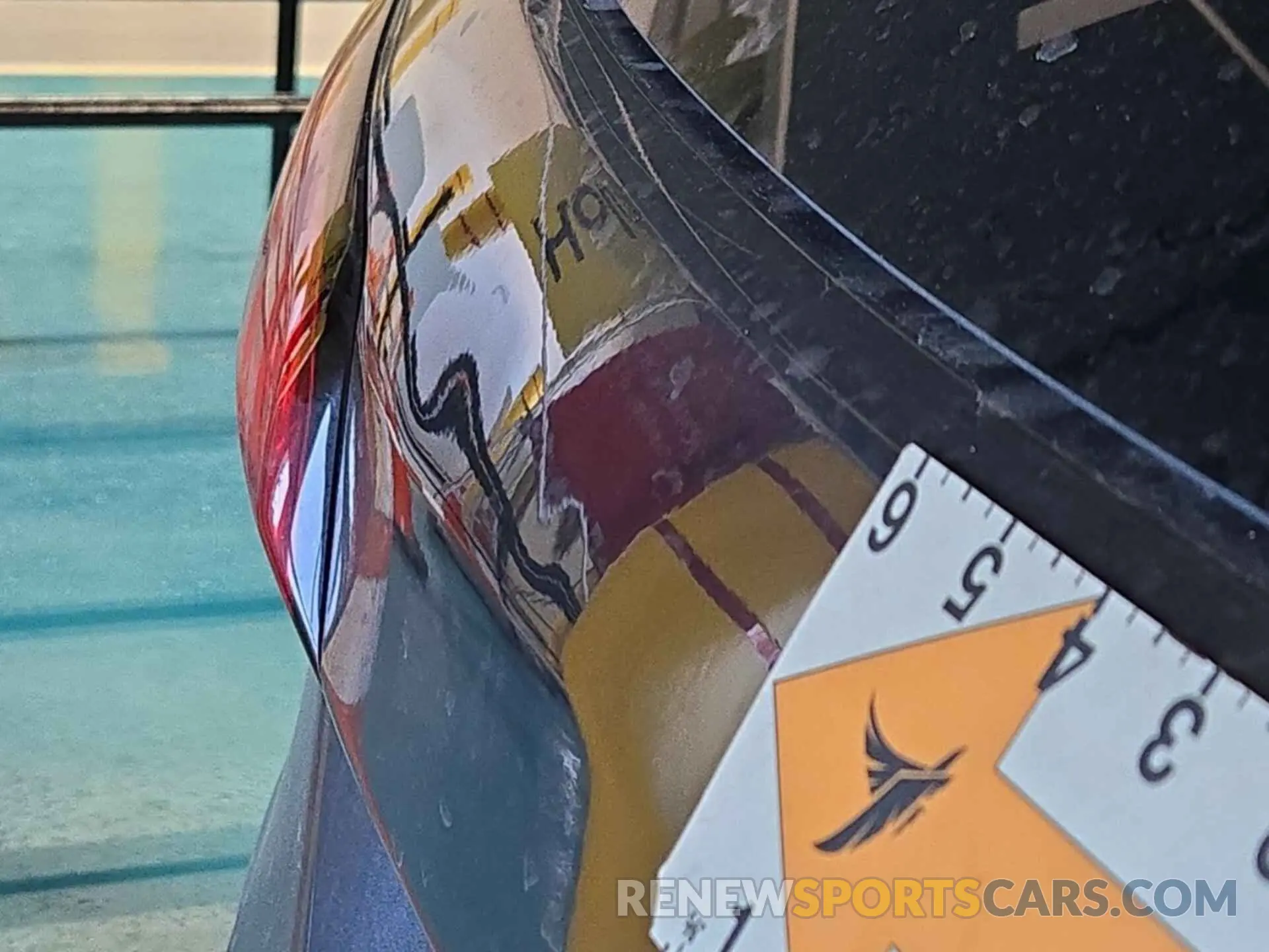 31 Photograph of a damaged car 2GNAXJEV8N6108575 CHEVROLET EQUINOX 2022