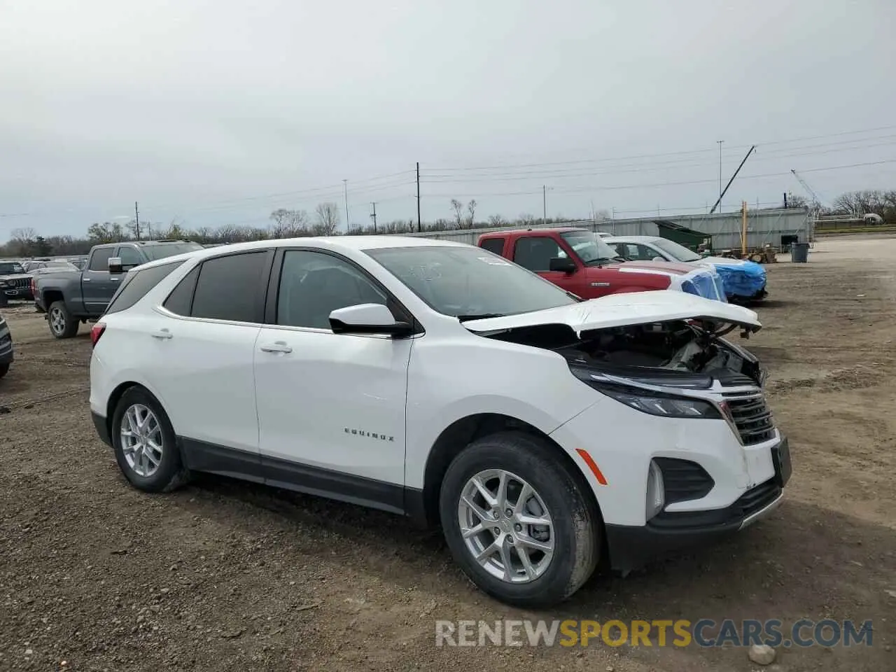 4 Photograph of a damaged car 2GNAXJEV8N6116496 CHEVROLET EQUINOX 2022