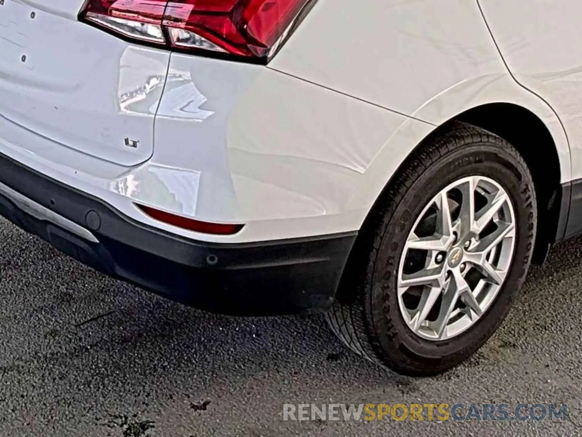 11 Фотография поврежденного автомобиля 2GNAXJEV9N6108696 CHEVROLET EQUINOX 2022