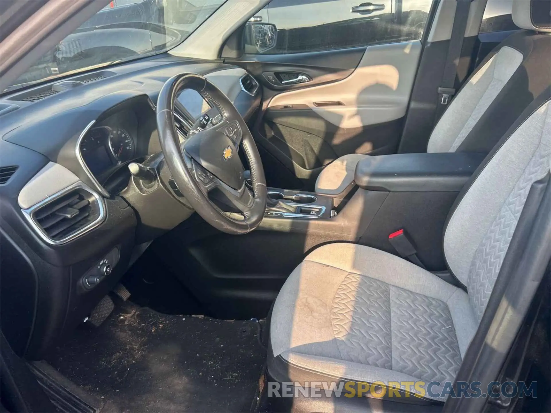 5 Фотография поврежденного автомобиля 2GNAXJEV9N6111159 CHEVROLET EQUINOX 2022