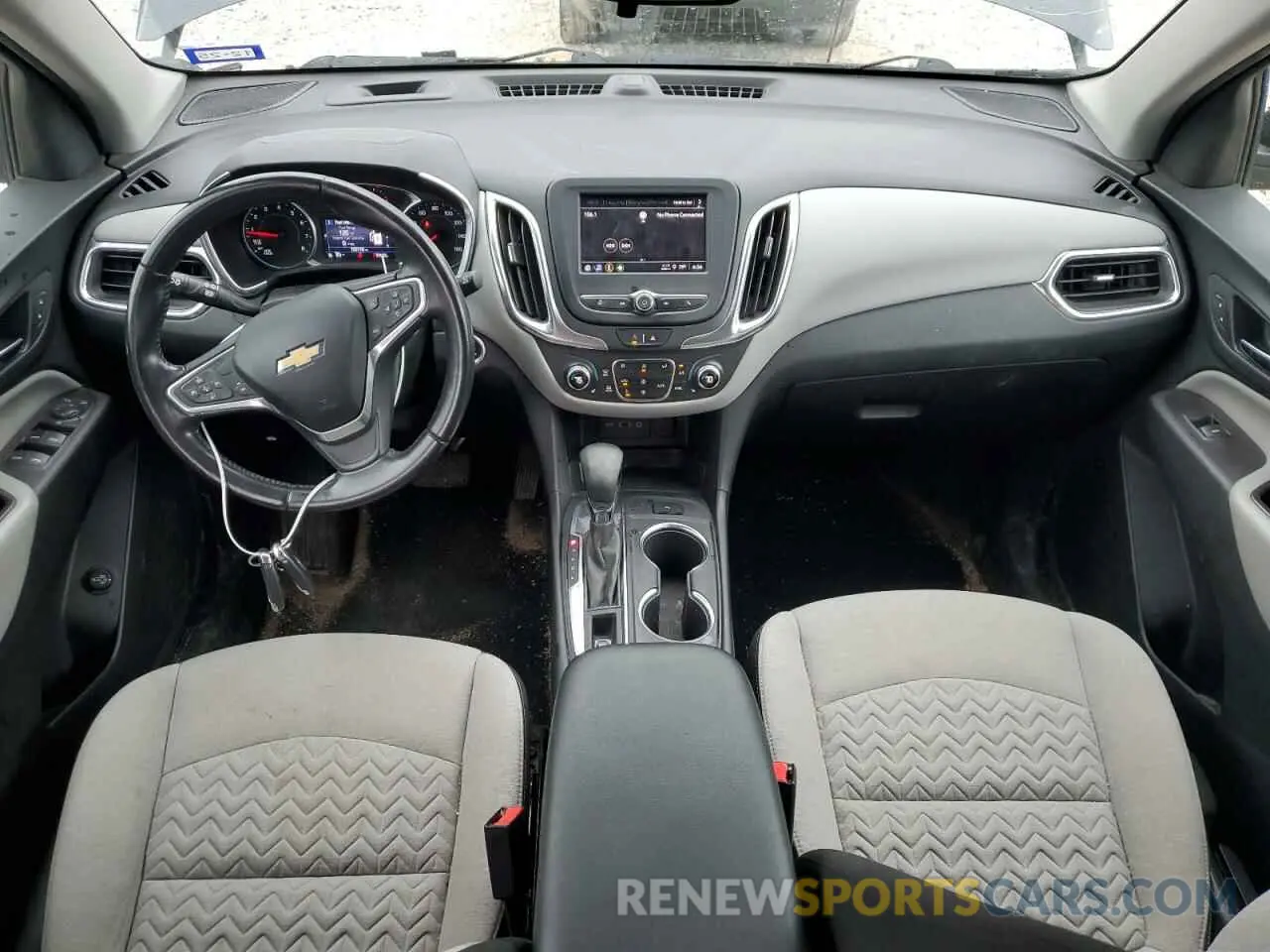 8 Photograph of a damaged car 2GNAXKEV1N6121271 CHEVROLET EQUINOX 2022
