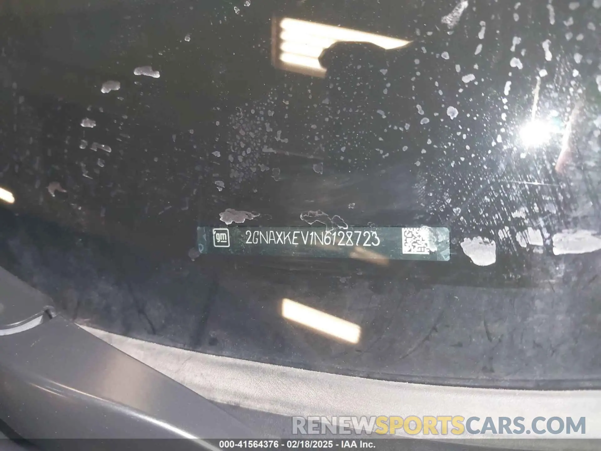 9 Photograph of a damaged car 2GNAXKEV1N6128723 CHEVROLET EQUINOX 2022