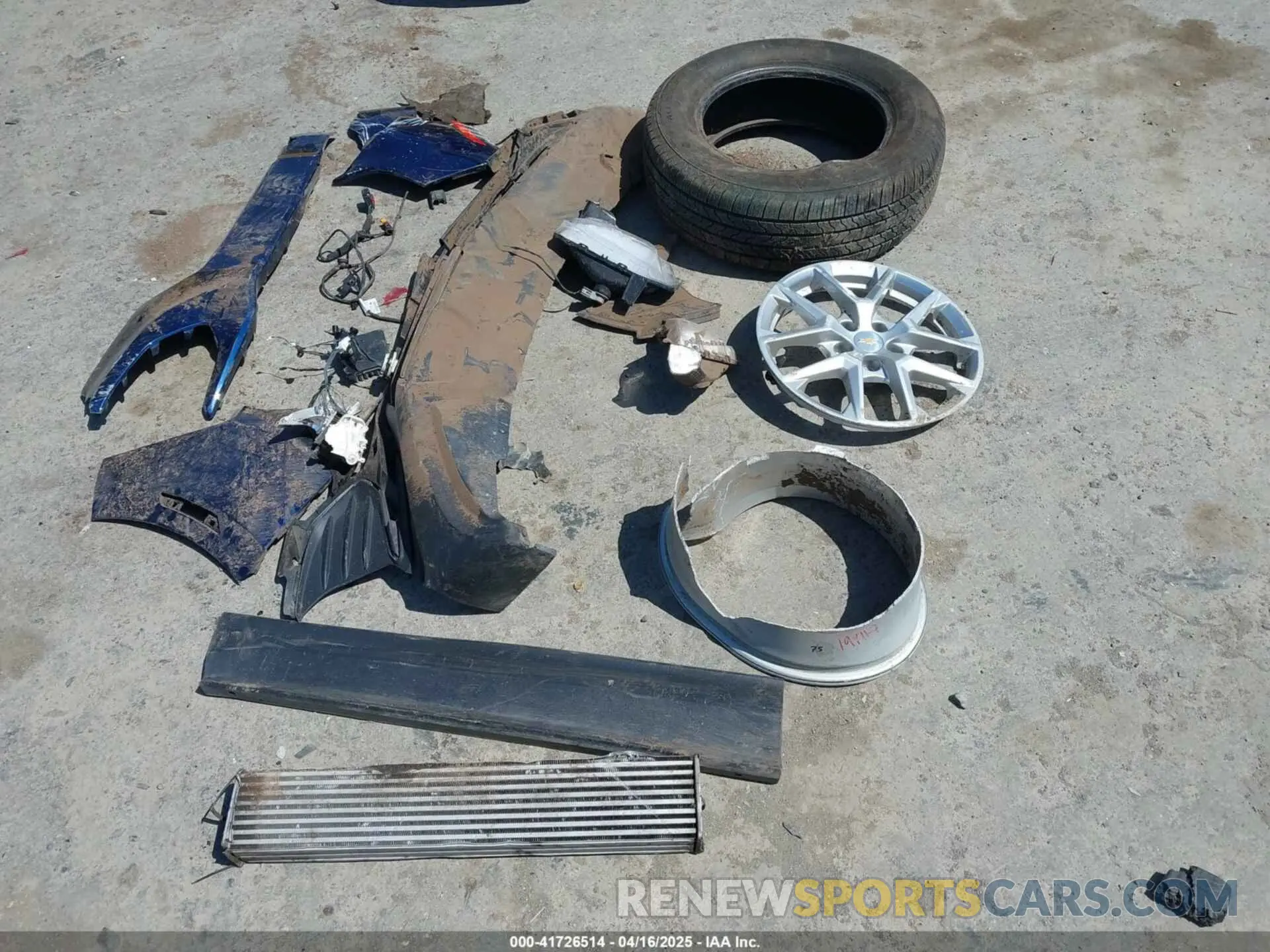 11 Photograph of a damaged car 2GNAXKEV1N6131220 CHEVROLET EQUINOX 2022