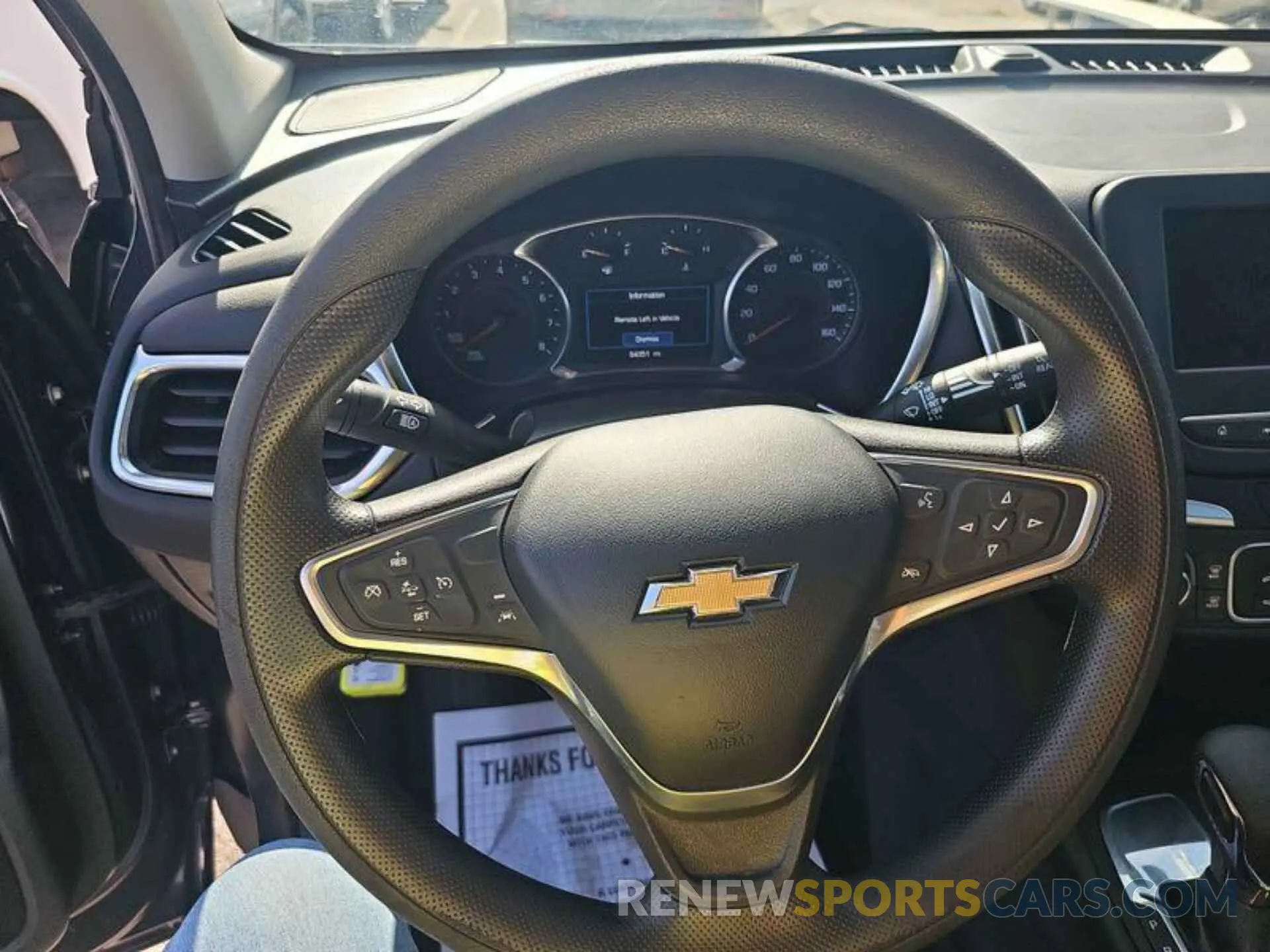 4 Photograph of a damaged car 2GNAXKEV1N6148017 CHEVROLET EQUINOX 2022