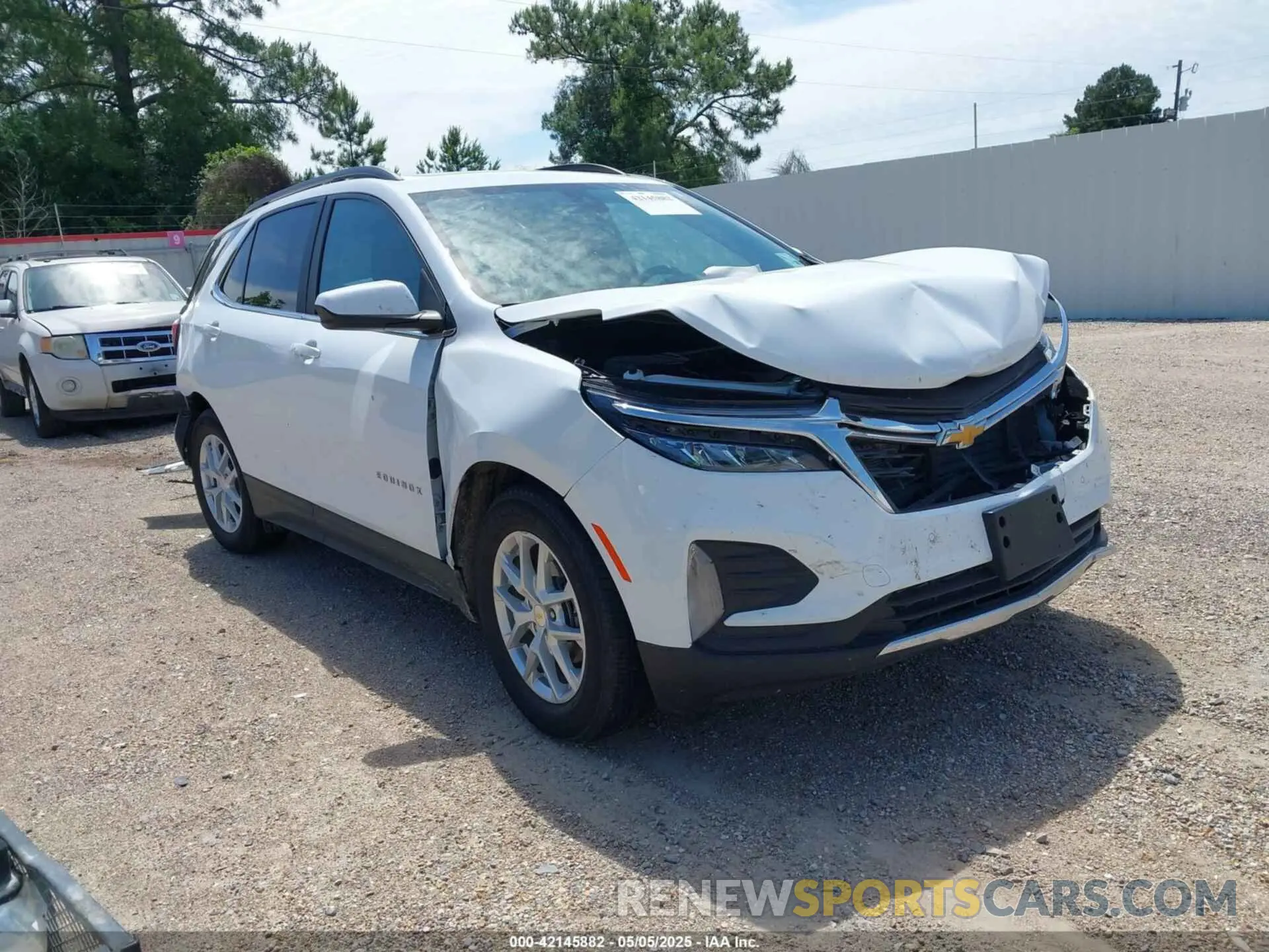 1 Photograph of a damaged car 2GNAXKEV2N6117696 CHEVROLET EQUINOX 2022