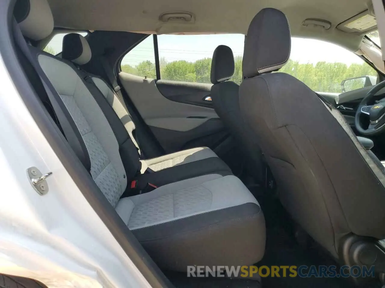 11 Фотография поврежденного автомобиля 2GNAXKEV3N6109946 CHEVROLET EQUINOX 2022