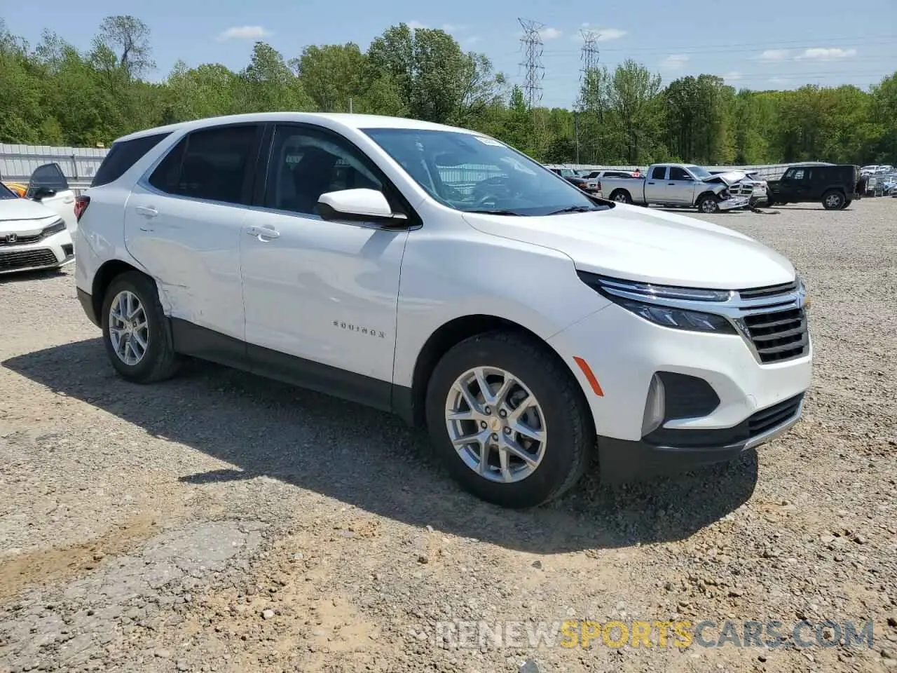 4 Фотография поврежденного автомобиля 2GNAXKEV3N6109946 CHEVROLET EQUINOX 2022