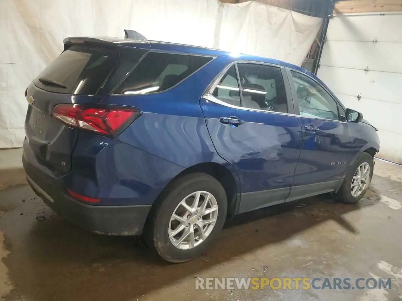 3 Фотография поврежденного автомобиля 2GNAXKEV4N6112614 CHEVROLET EQUINOX 2022