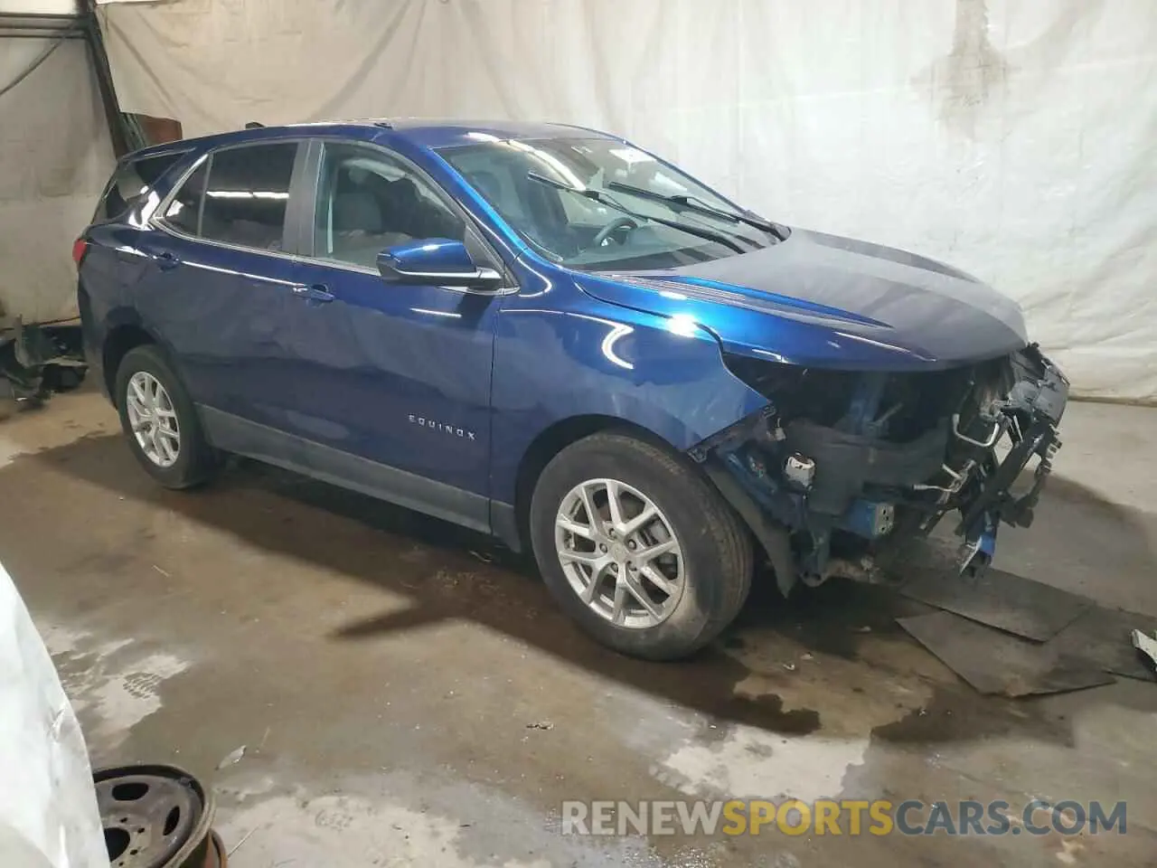 4 Фотография поврежденного автомобиля 2GNAXKEV4N6112614 CHEVROLET EQUINOX 2022
