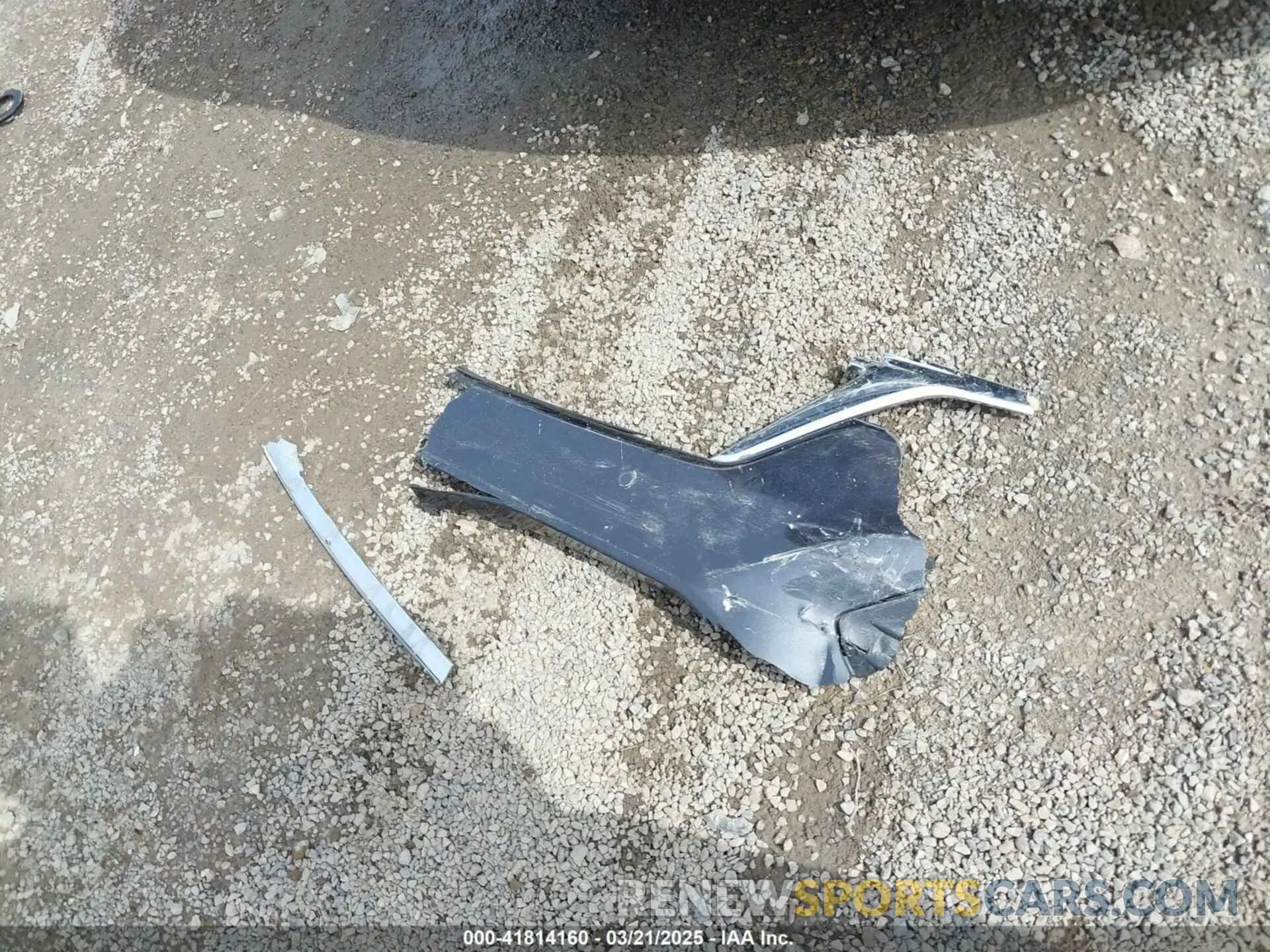12 Photograph of a damaged car 2GNAXKEV4N6151932 CHEVROLET EQUINOX 2022