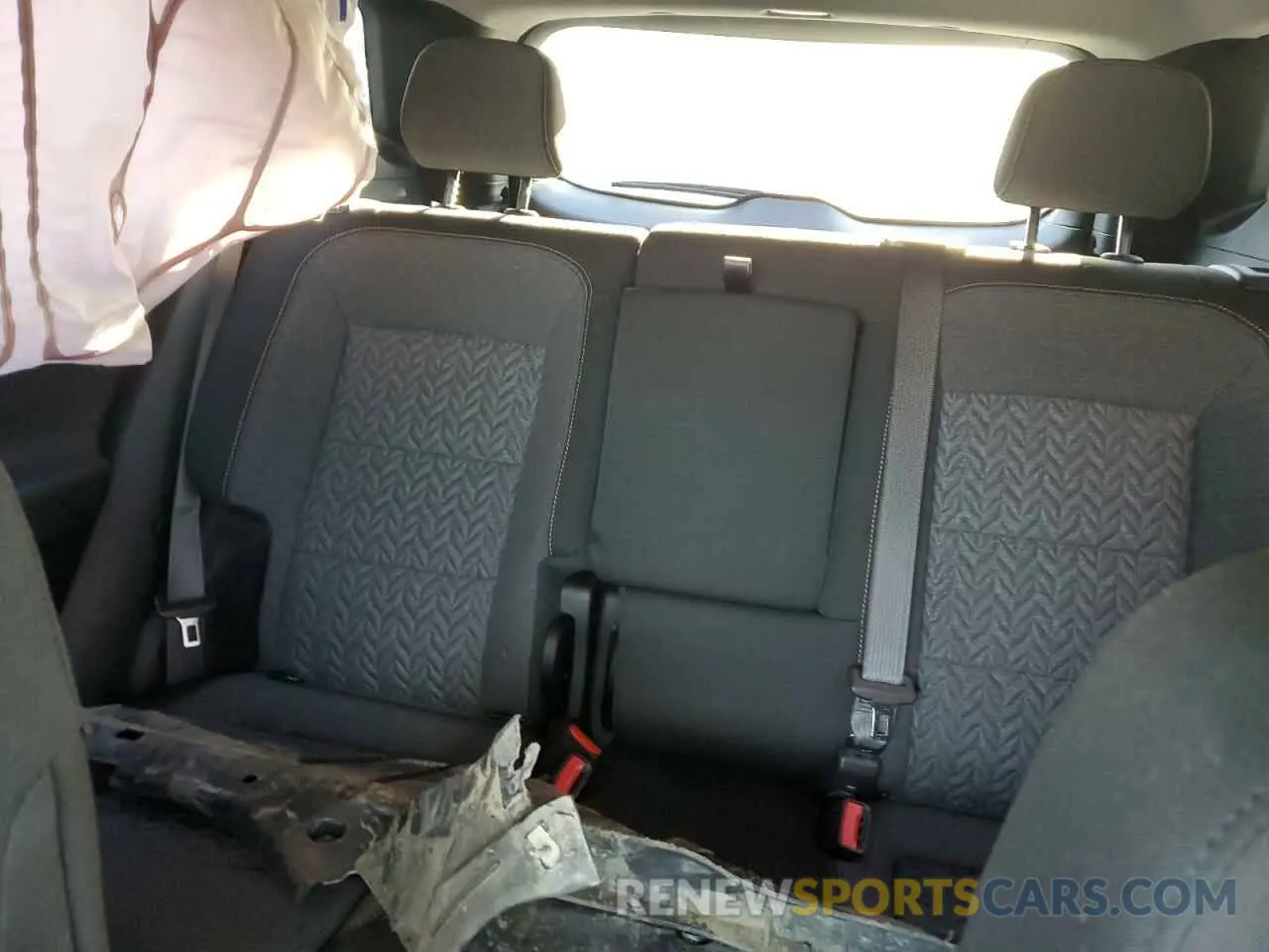 10 Photograph of a damaged car 2GNAXKEV5N6103856 CHEVROLET EQUINOX 2022