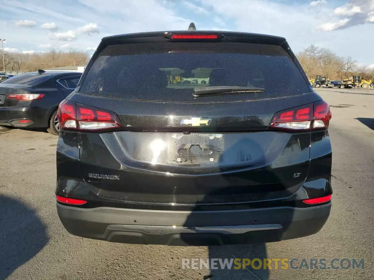 6 Photograph of a damaged car 2GNAXKEV5N6103856 CHEVROLET EQUINOX 2022