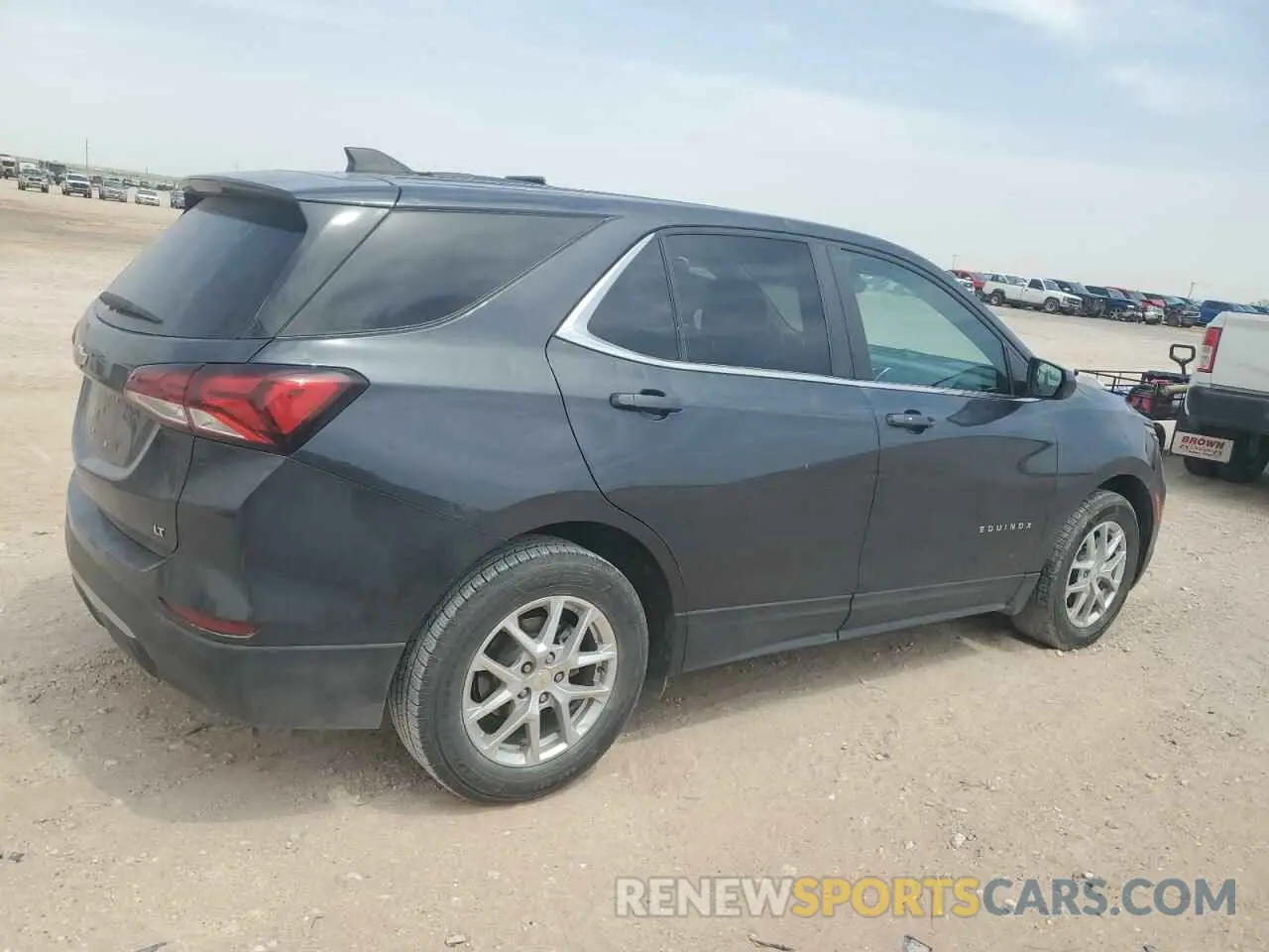 3 Photograph of a damaged car 2GNAXKEV5N6109723 CHEVROLET EQUINOX 2022