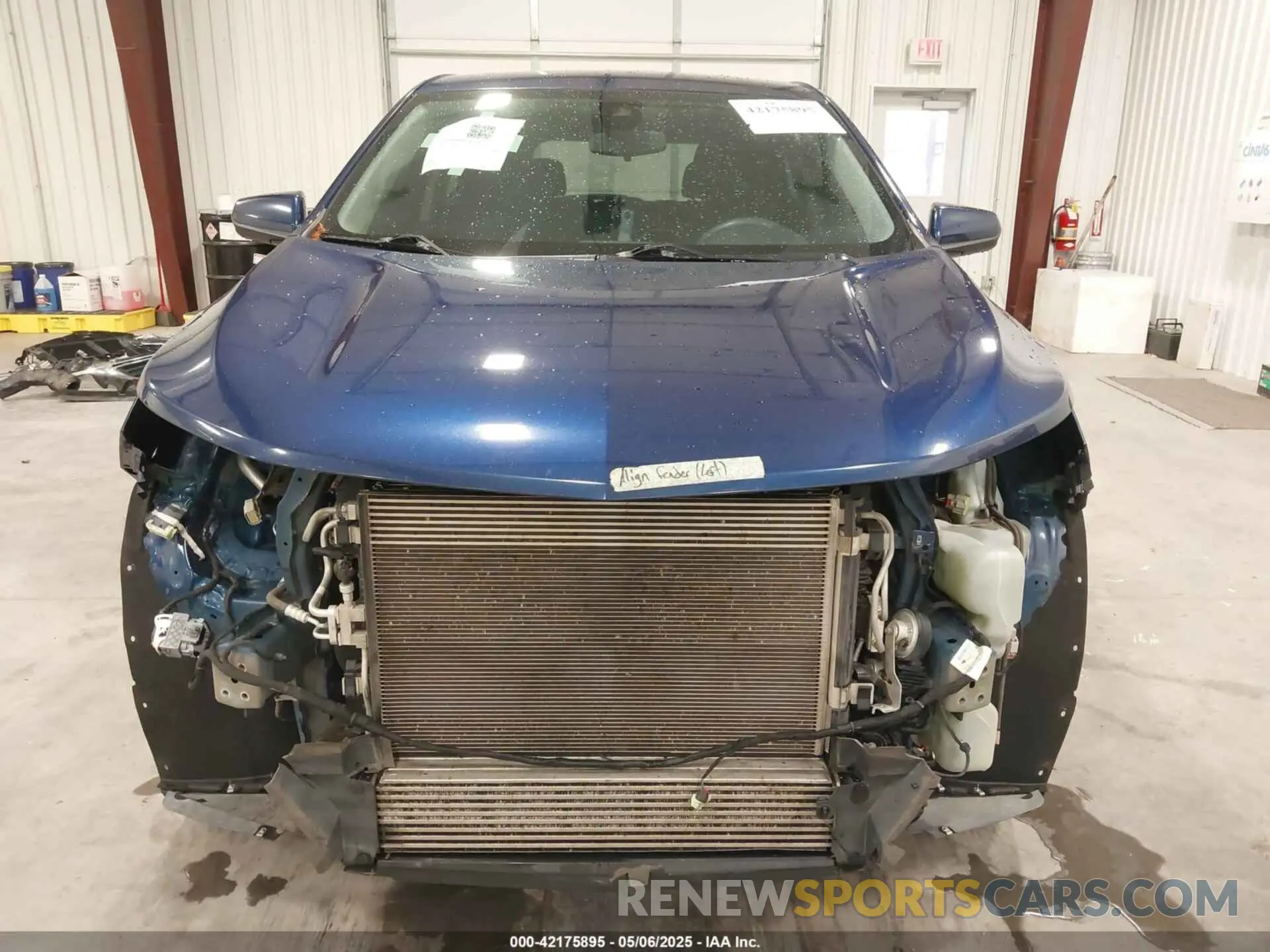 13 Photograph of a damaged car 2GNAXKEV7N6118830 CHEVROLET EQUINOX 2022