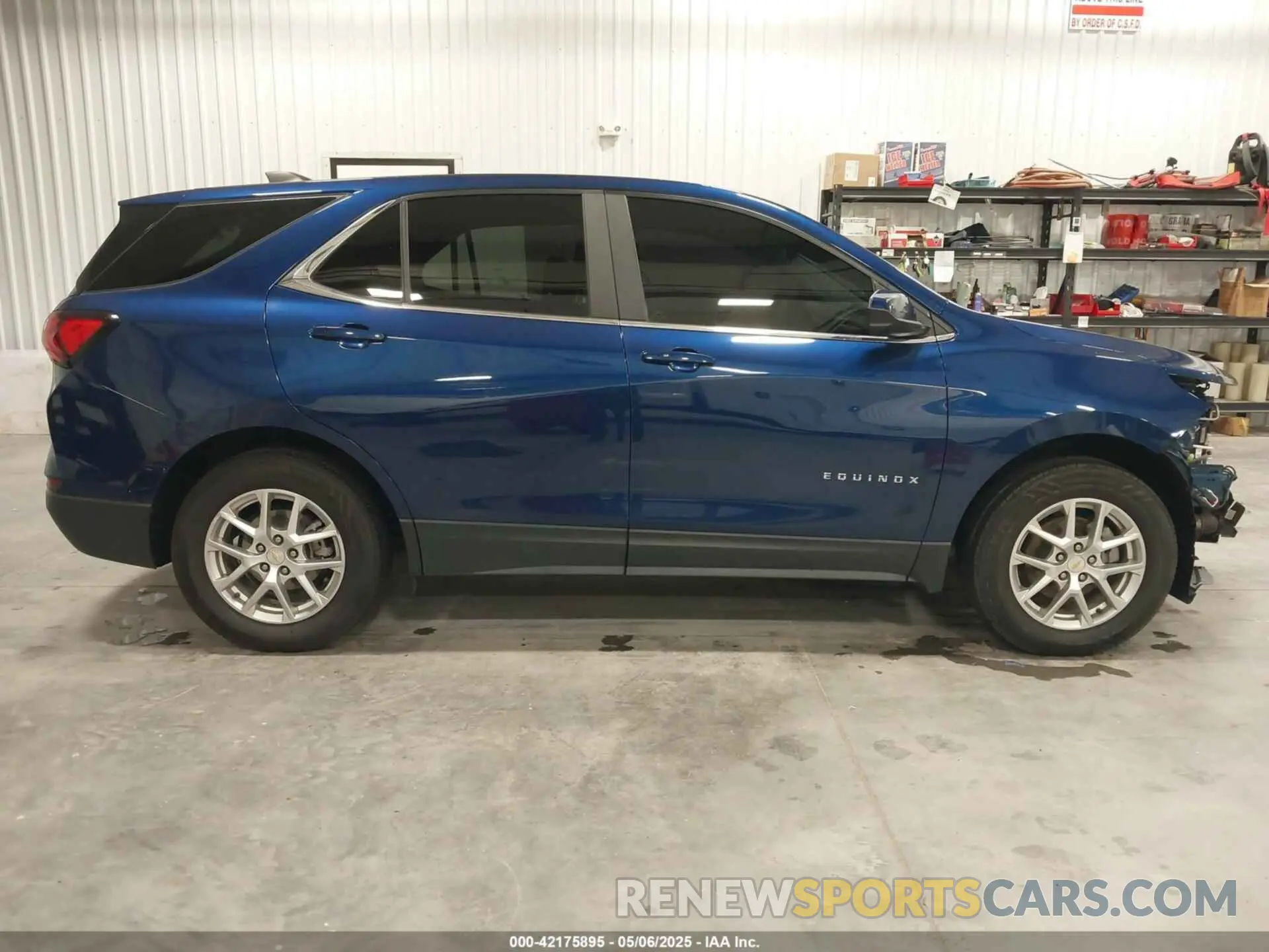 14 Photograph of a damaged car 2GNAXKEV7N6118830 CHEVROLET EQUINOX 2022