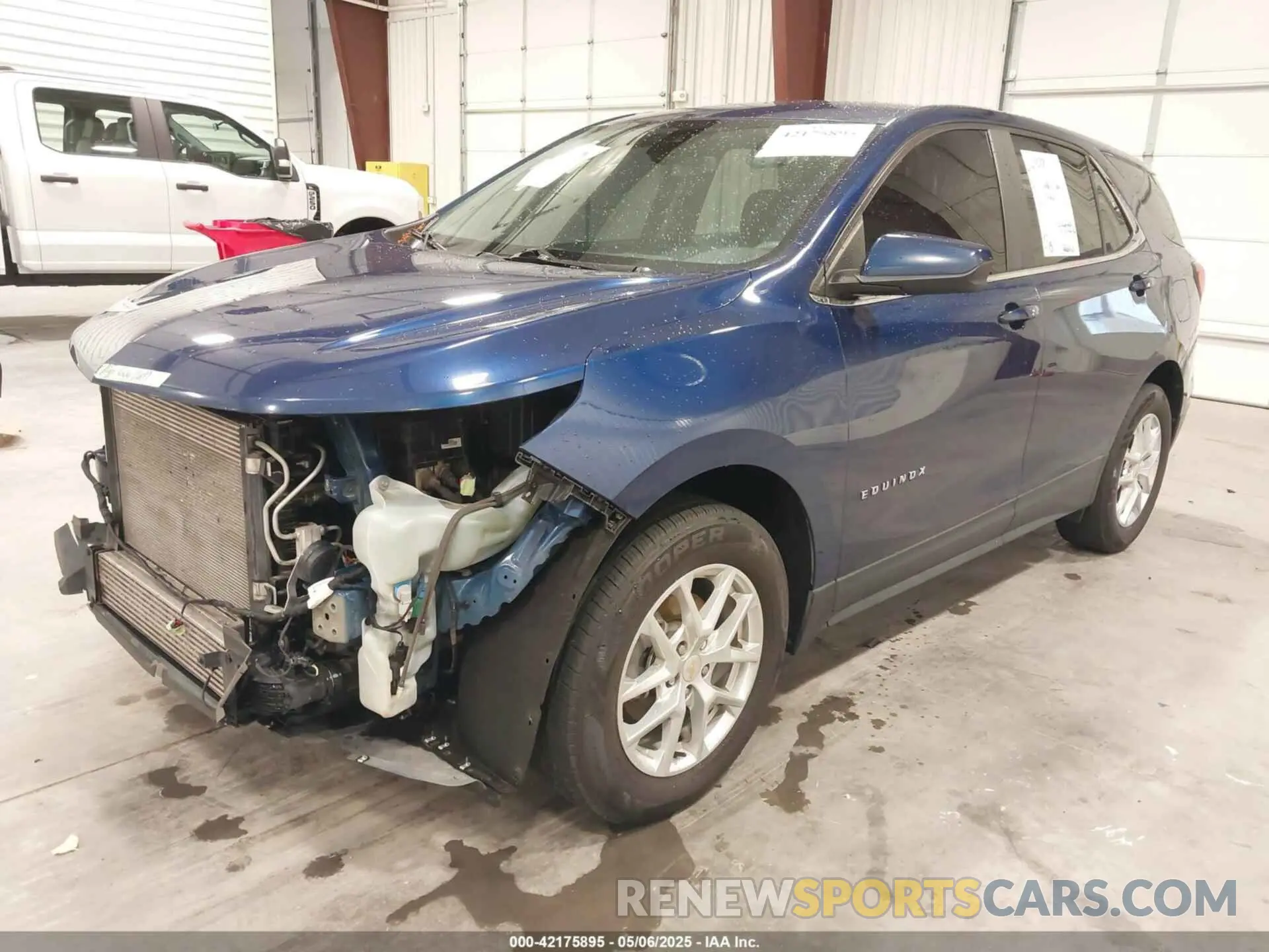 2 Photograph of a damaged car 2GNAXKEV7N6118830 CHEVROLET EQUINOX 2022