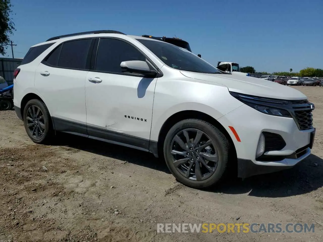 4 Photograph of a damaged car 2GNAXMEV8N6120775 CHEVROLET EQUINOX 2022