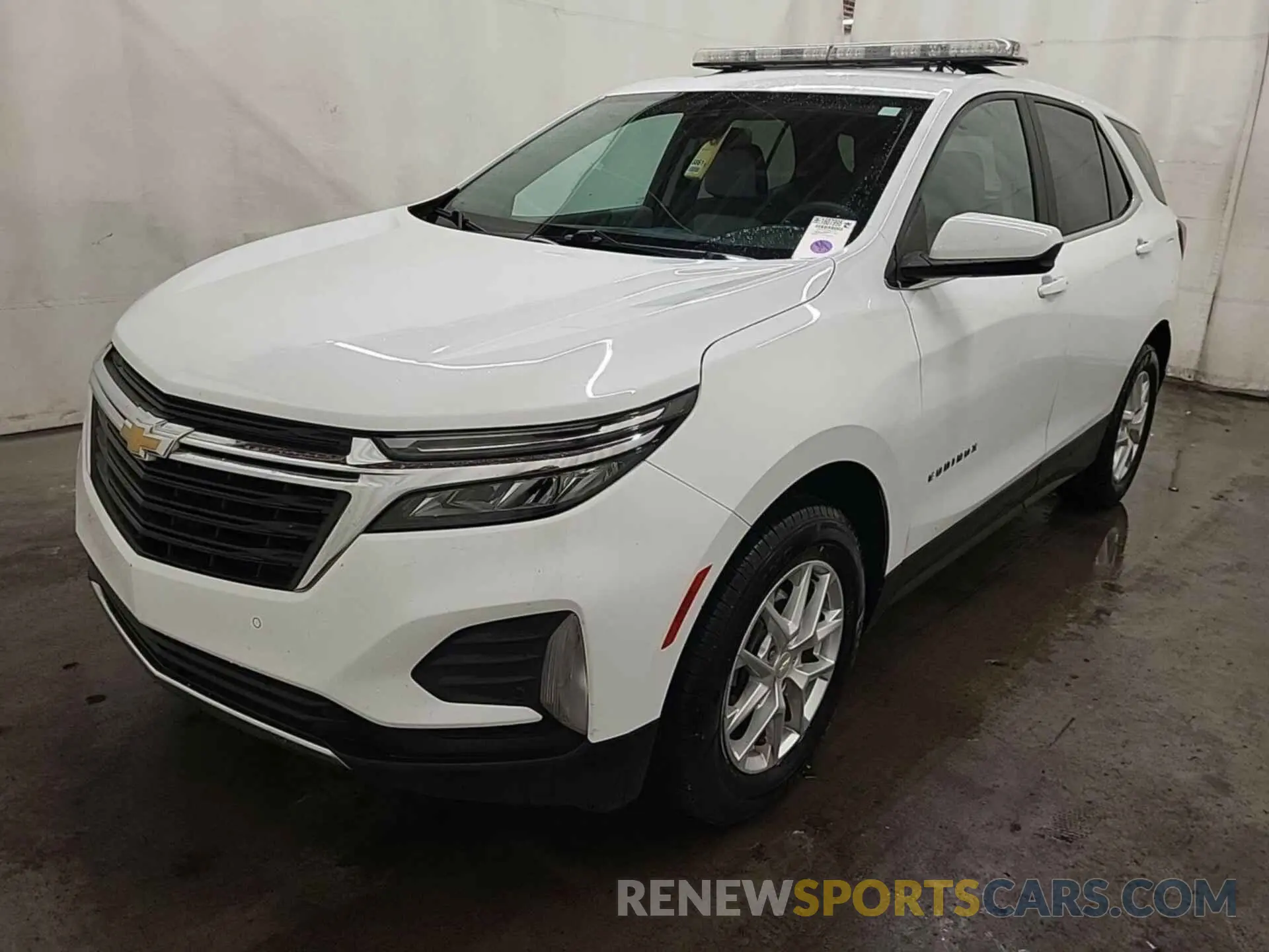 21 Photograph of a damaged car 2GNAXTEV1N6141977 CHEVROLET EQUINOX 2022