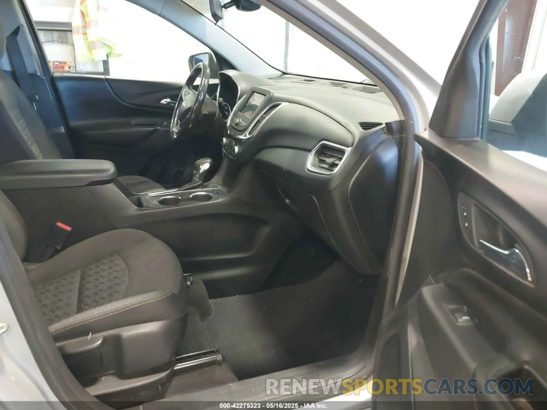 5 Фотография поврежденного автомобиля 2GNAXTEV2N6138764 CHEVROLET EQUINOX 2022