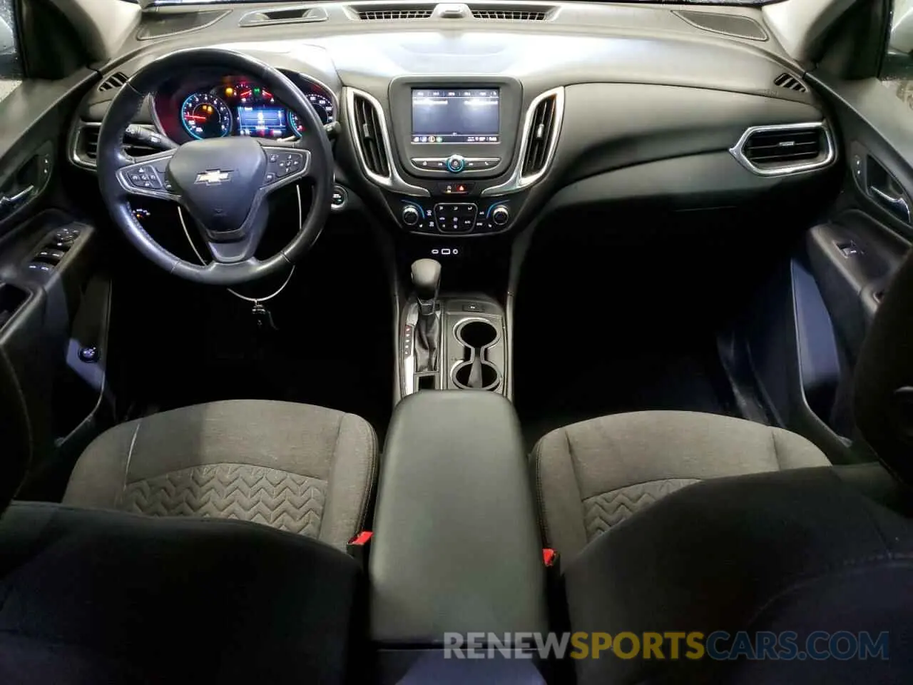 8 Photograph of a damaged car 2GNAXTEV8N6130538 CHEVROLET EQUINOX 2022
