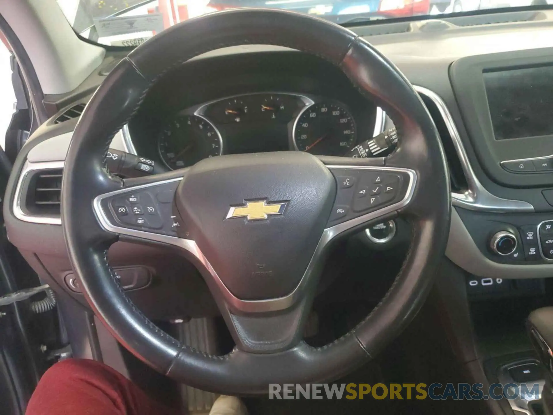 26 Photograph of a damaged car 2GNAXTEV8N6132211 CHEVROLET EQUINOX 2022