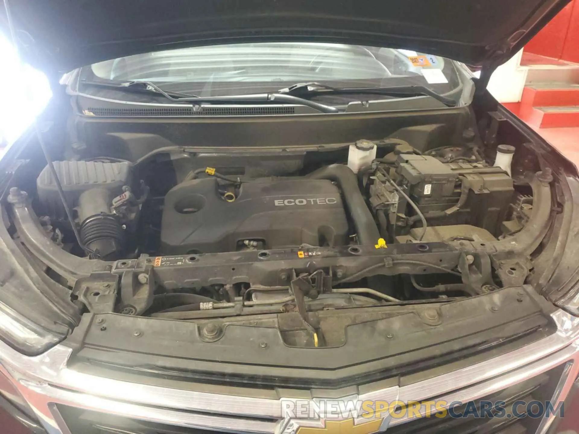 32 Photograph of a damaged car 2GNAXTEV8N6132211 CHEVROLET EQUINOX 2022