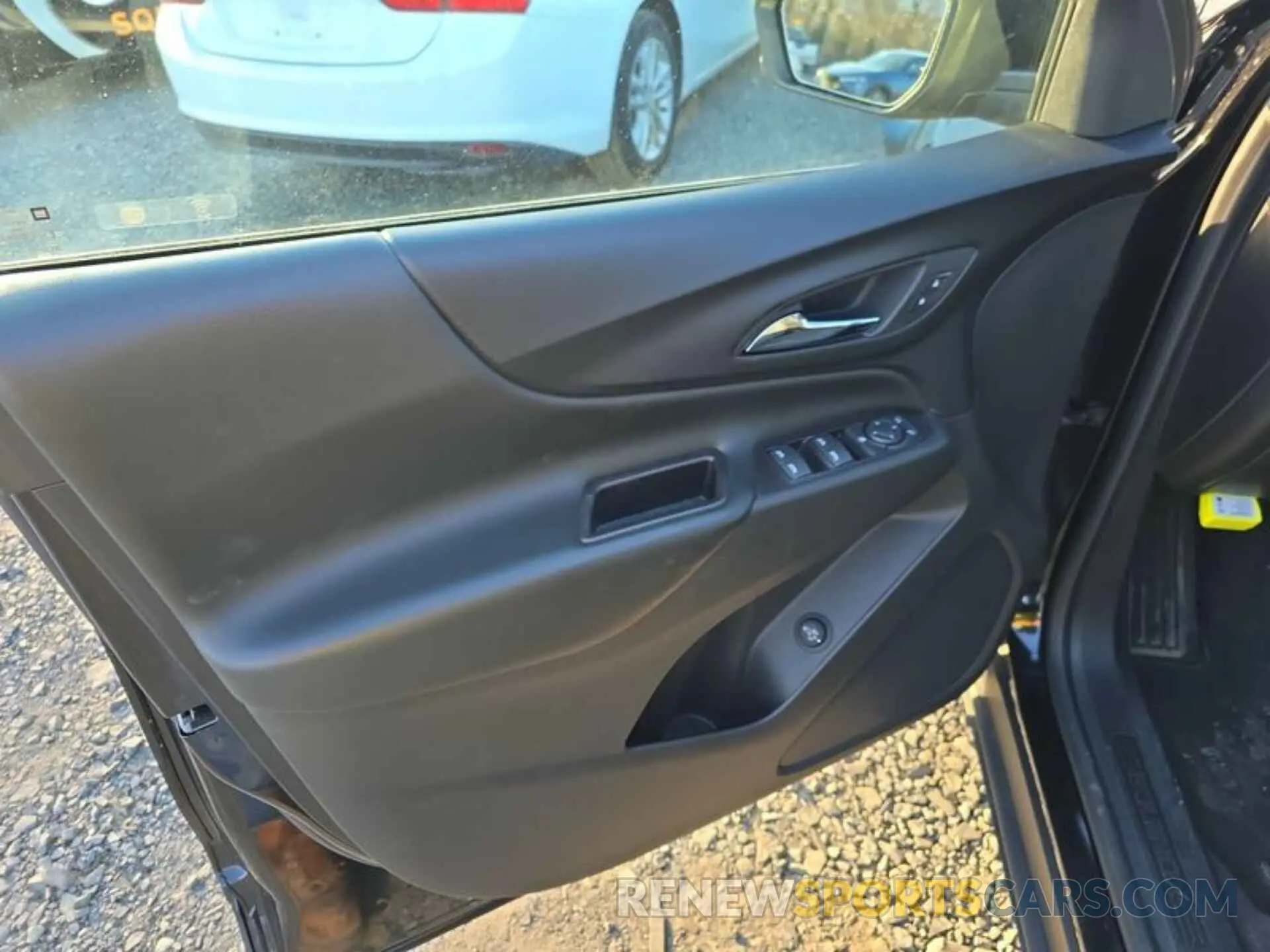 2 Photograph of a damaged car 2GNAXTEVXN6119637 CHEVROLET EQUINOX 2022
