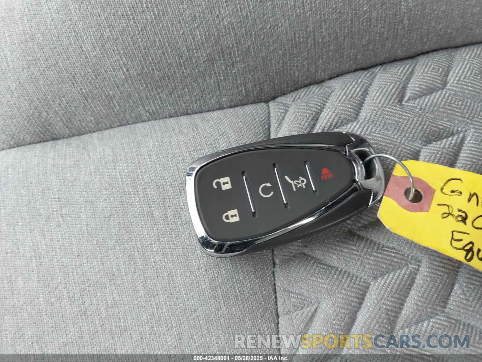 11 Photograph of a damaged car 2GNAXUEV2N6124451 CHEVROLET EQUINOX 2022