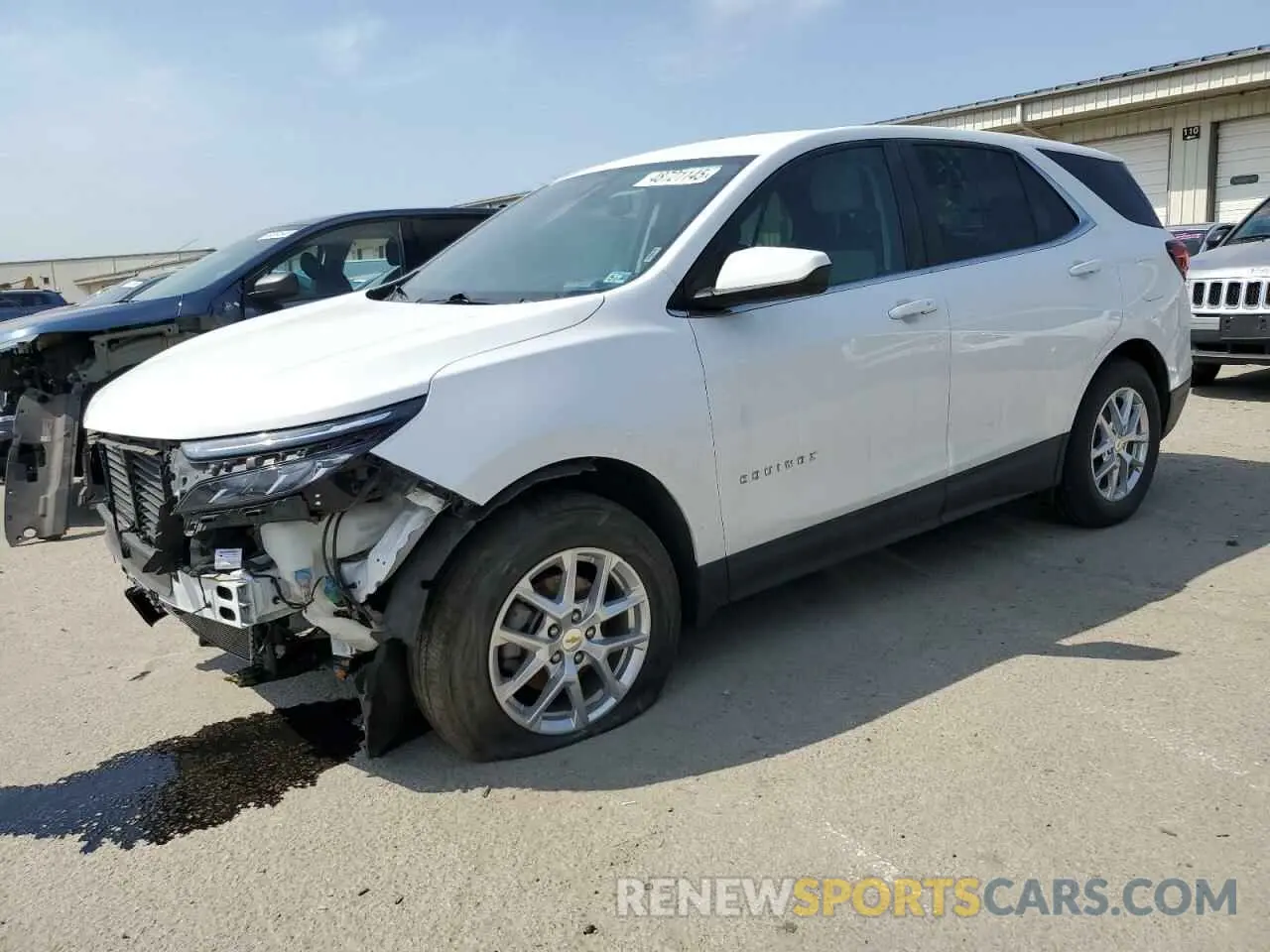 1 Photograph of a damaged car 2GNAXUEV2N6133361 CHEVROLET EQUINOX 2022