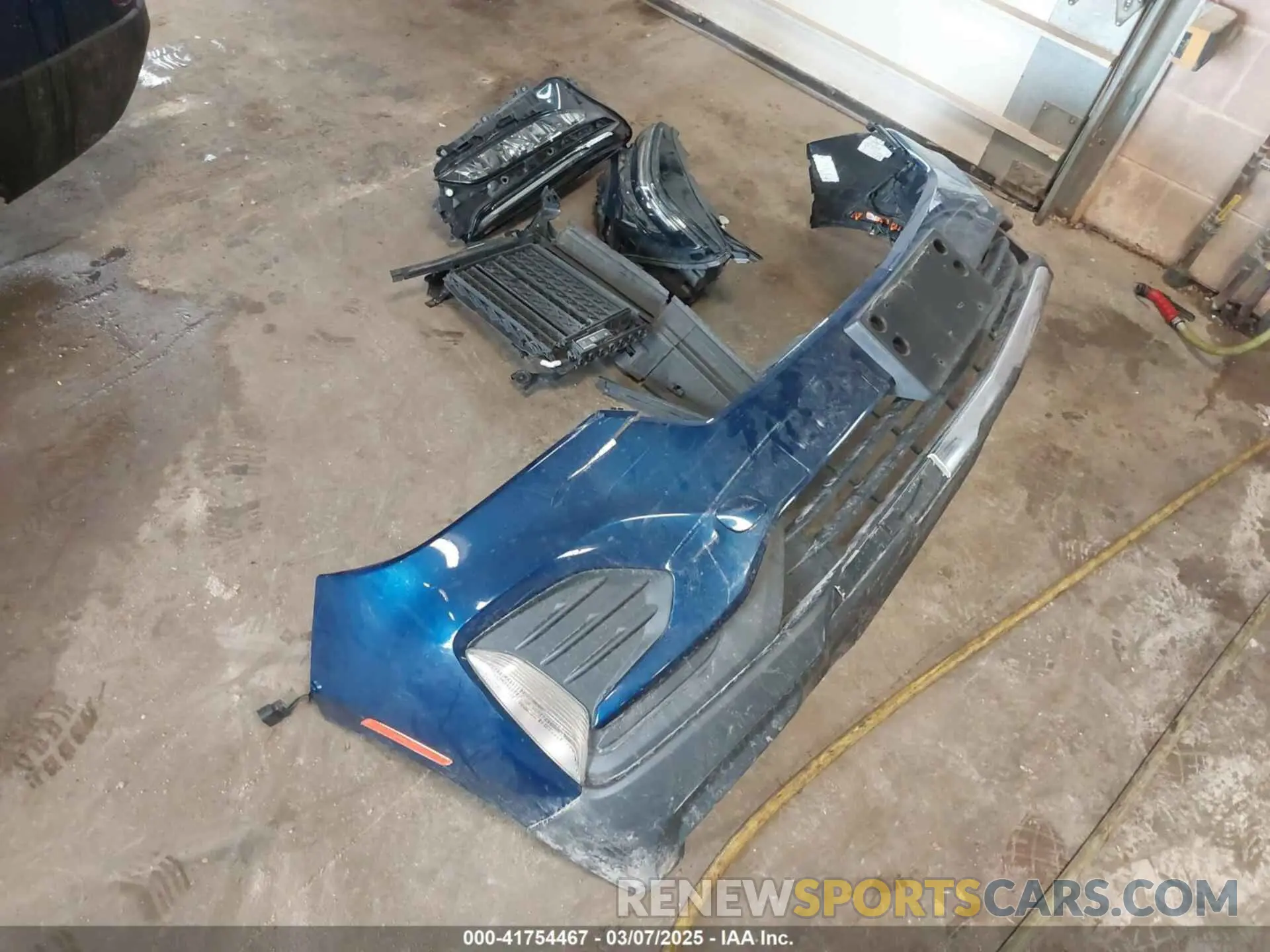 12 Фотография поврежденного автомобиля 2GNAXUEV3N6113863 CHEVROLET EQUINOX 2022