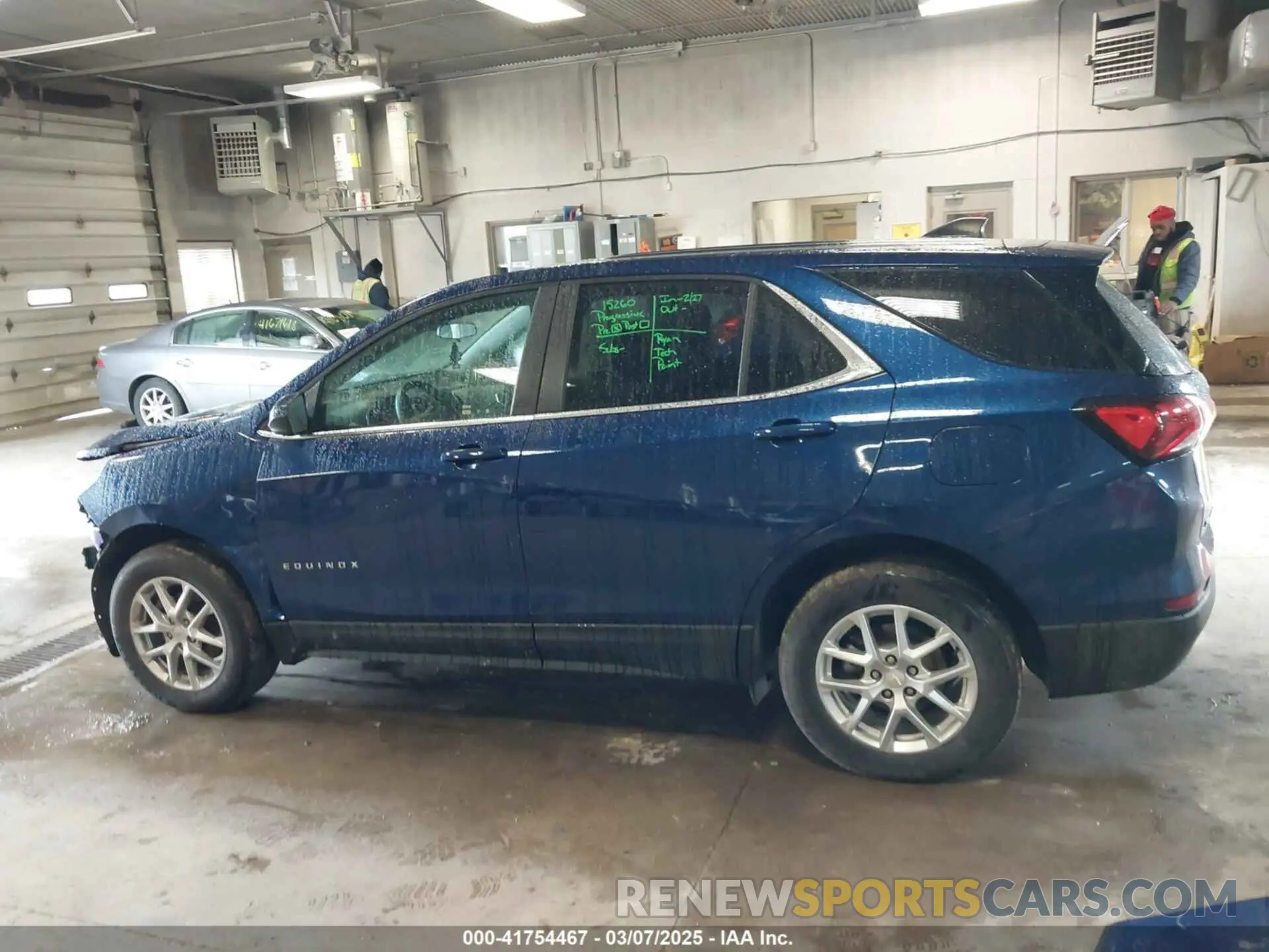 15 Фотография поврежденного автомобиля 2GNAXUEV3N6113863 CHEVROLET EQUINOX 2022