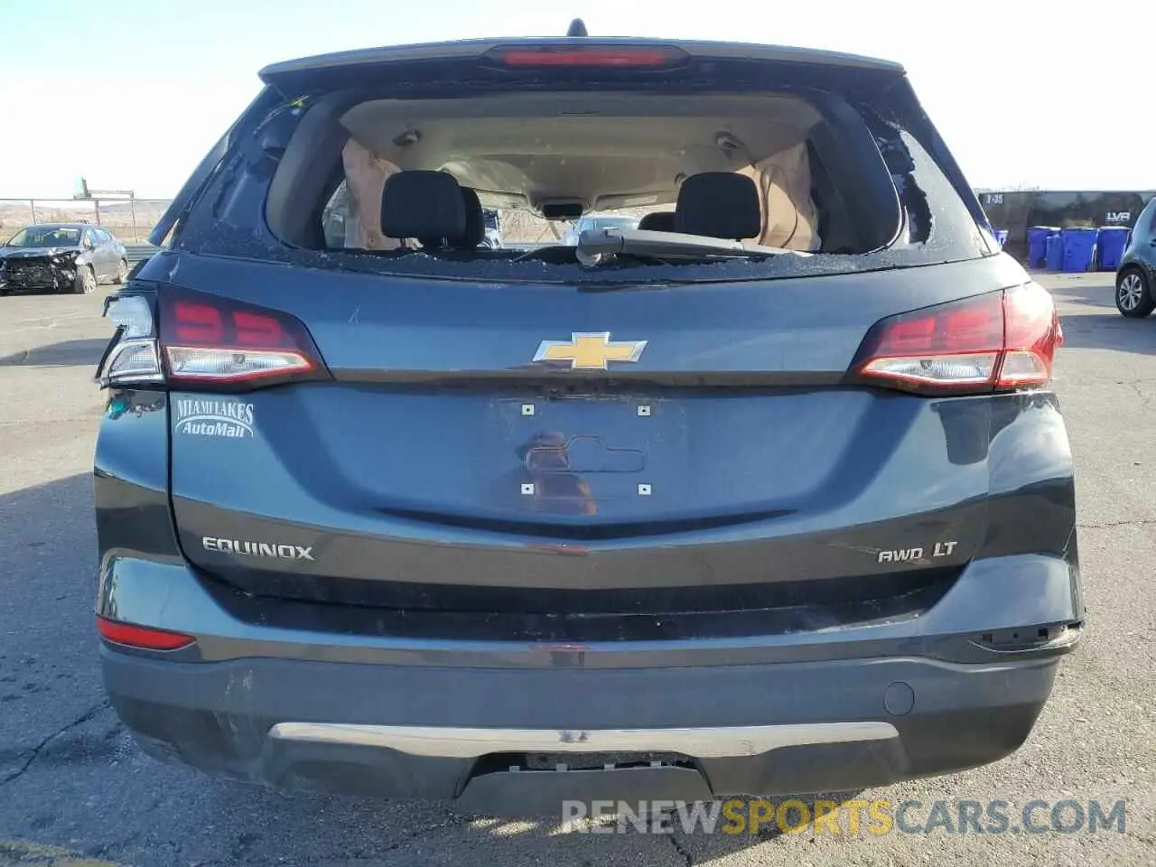 6 Фотография поврежденного автомобиля 2GNAXUEV4N6140117 CHEVROLET EQUINOX 2022