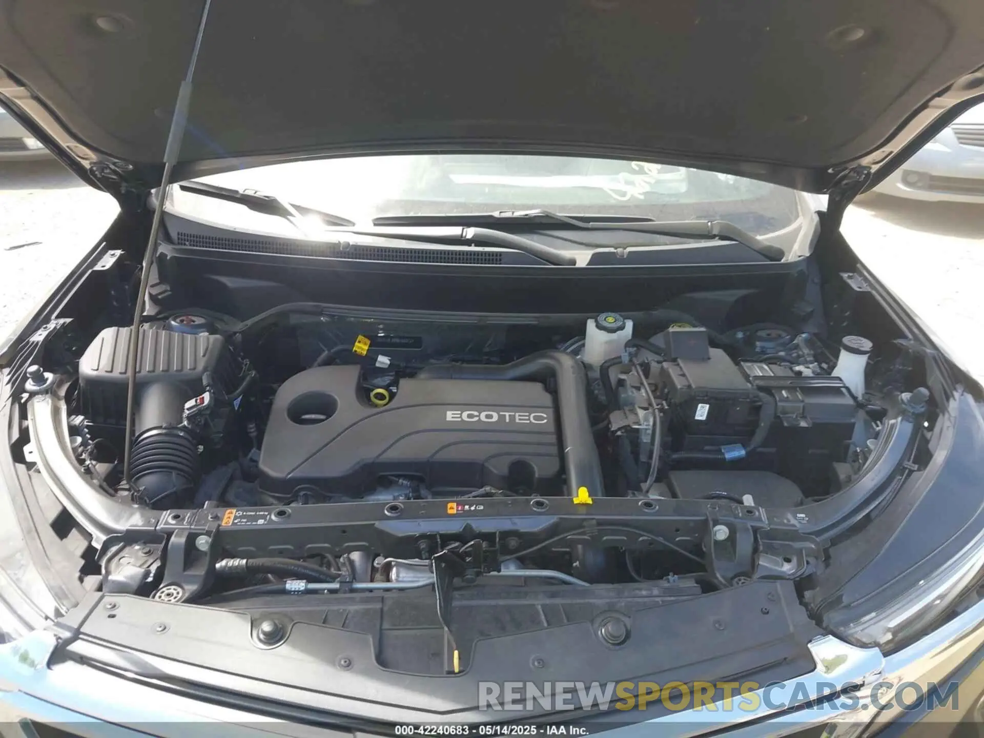 10 Photograph of a damaged car 2GNAXUEV8N6153372 CHEVROLET EQUINOX 2022
