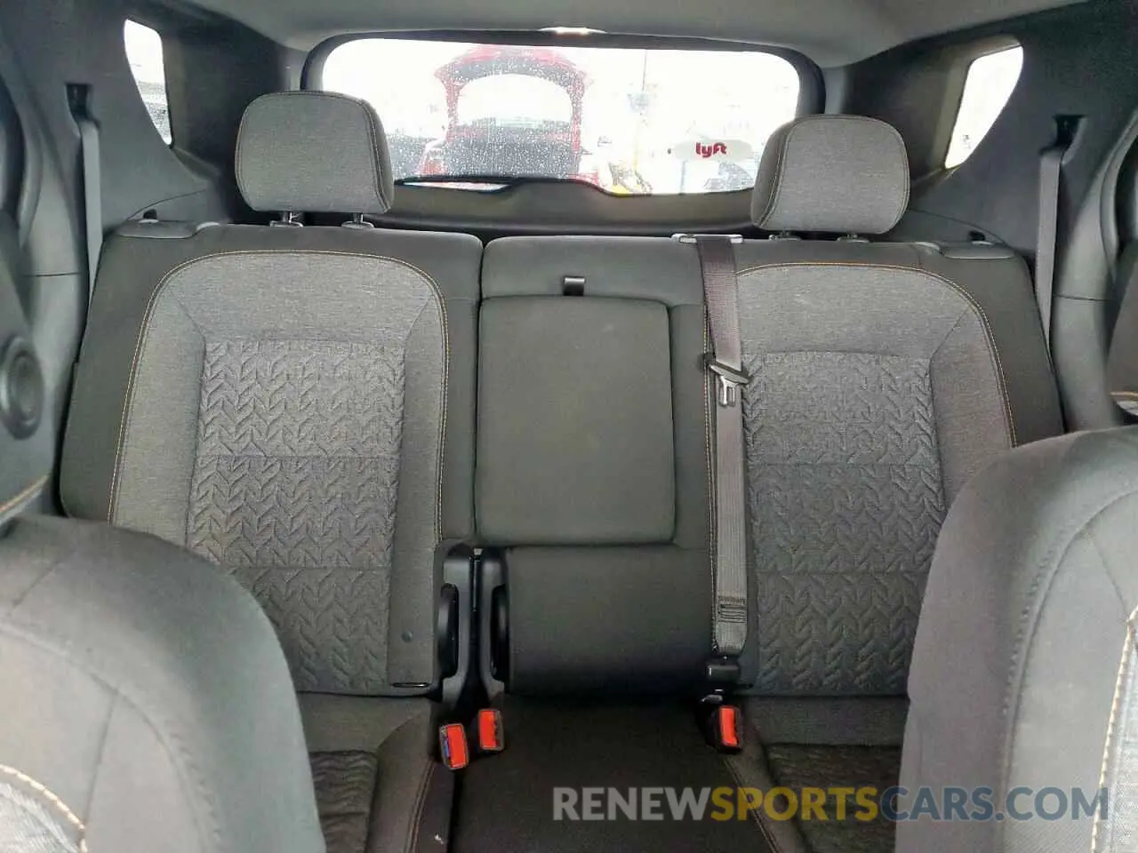 10 Photograph of a damaged car 2GNAXUEV9N6140341 CHEVROLET EQUINOX 2022