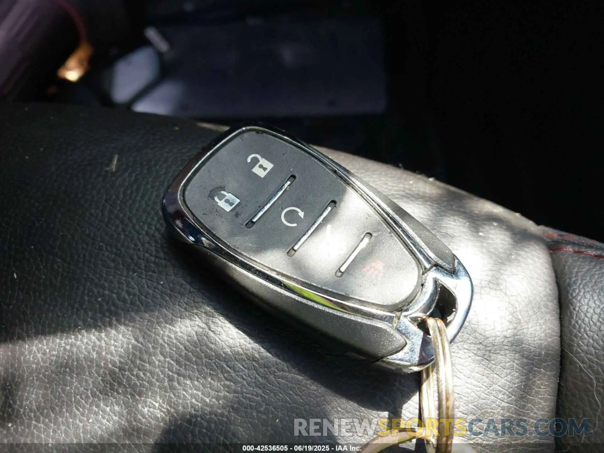 11 Photograph of a damaged car 2GNAXWEV0N6121740 CHEVROLET EQUINOX 2022