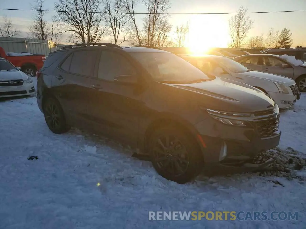 4 Photograph of a damaged car 2GNAXWEV3N6125006 CHEVROLET EQUINOX 2022