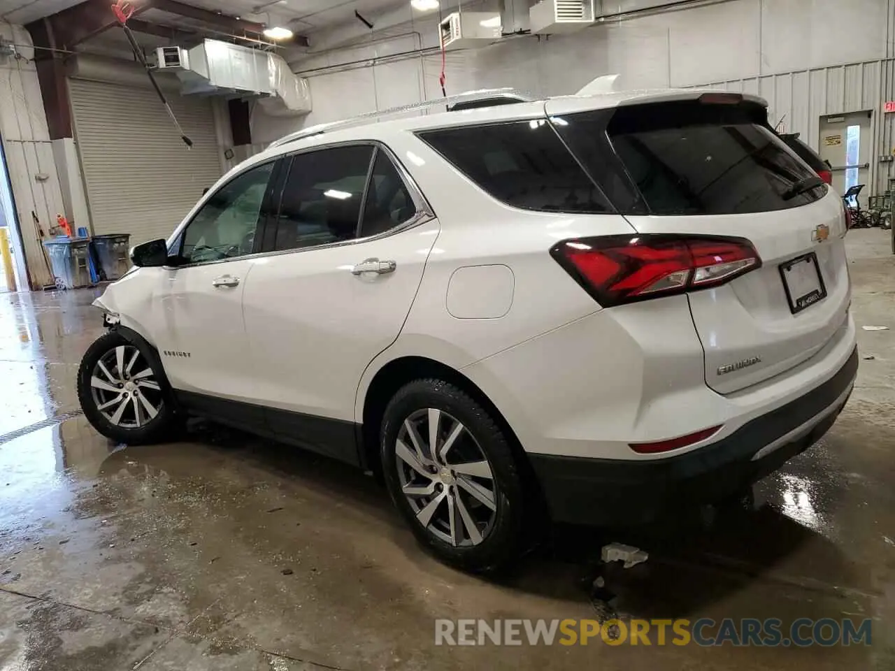 2 Photograph of a damaged car 2GNAXXEV5N6117690 CHEVROLET EQUINOX 2022