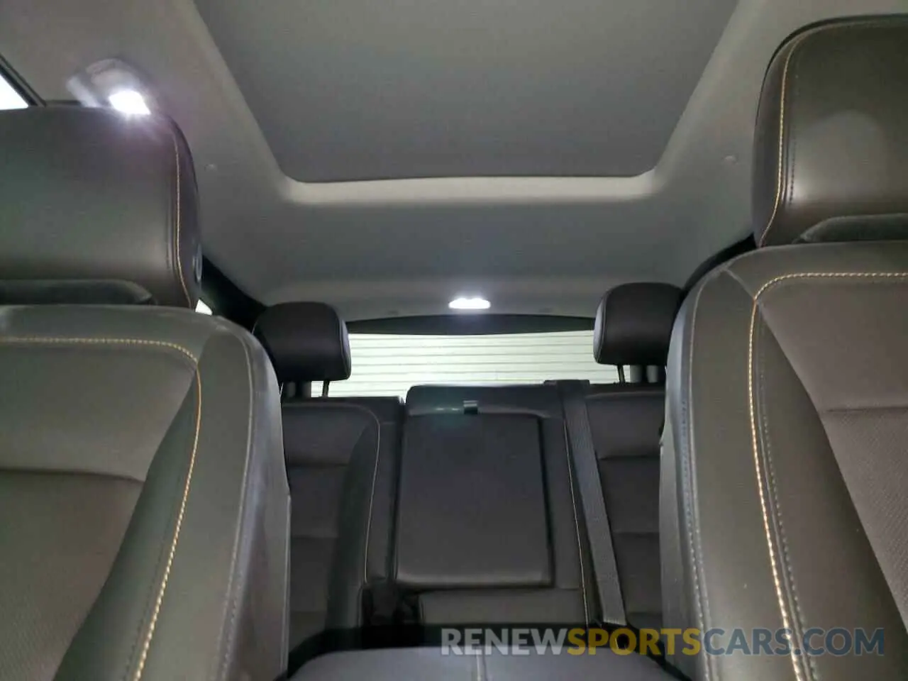 10 Photograph of a damaged car 2GNAXXEV5N6124901 CHEVROLET EQUINOX 2022