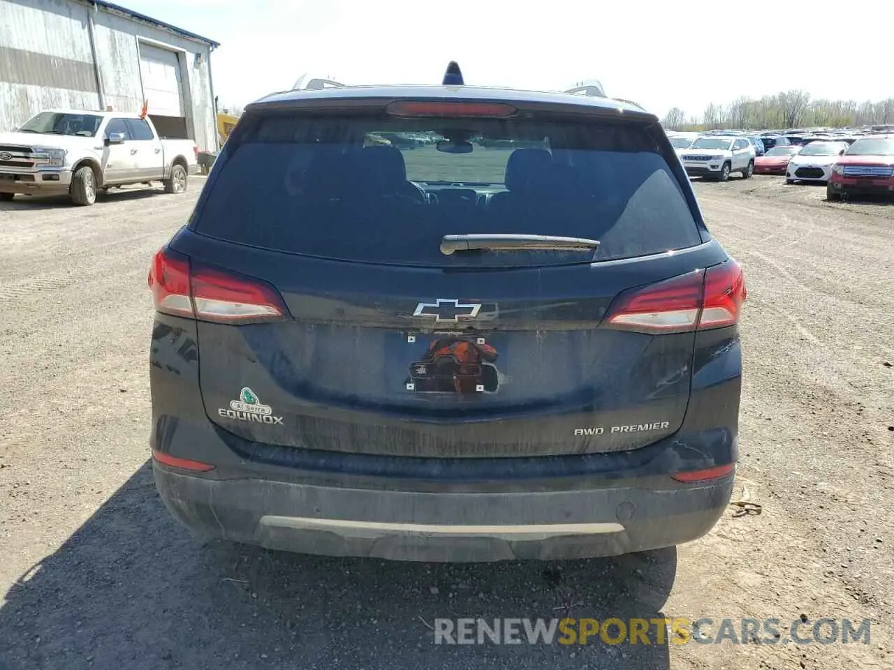 6 Photograph of a damaged car 2GNAXXEV7N6151842 CHEVROLET EQUINOX 2022