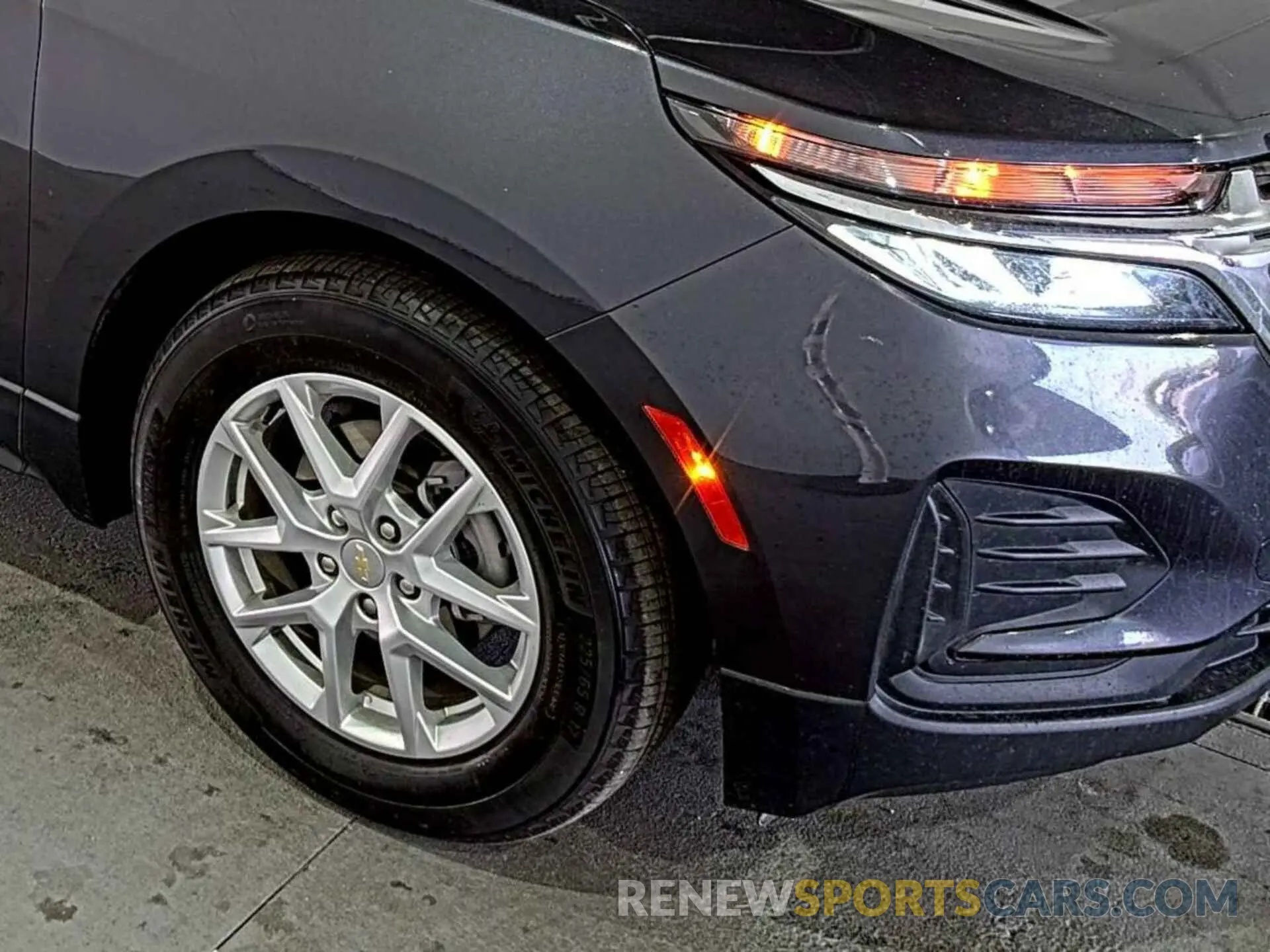 1 Photograph of a damaged car 3GNAXFEV6NS232388 CHEVROLET EQUINOX 2022