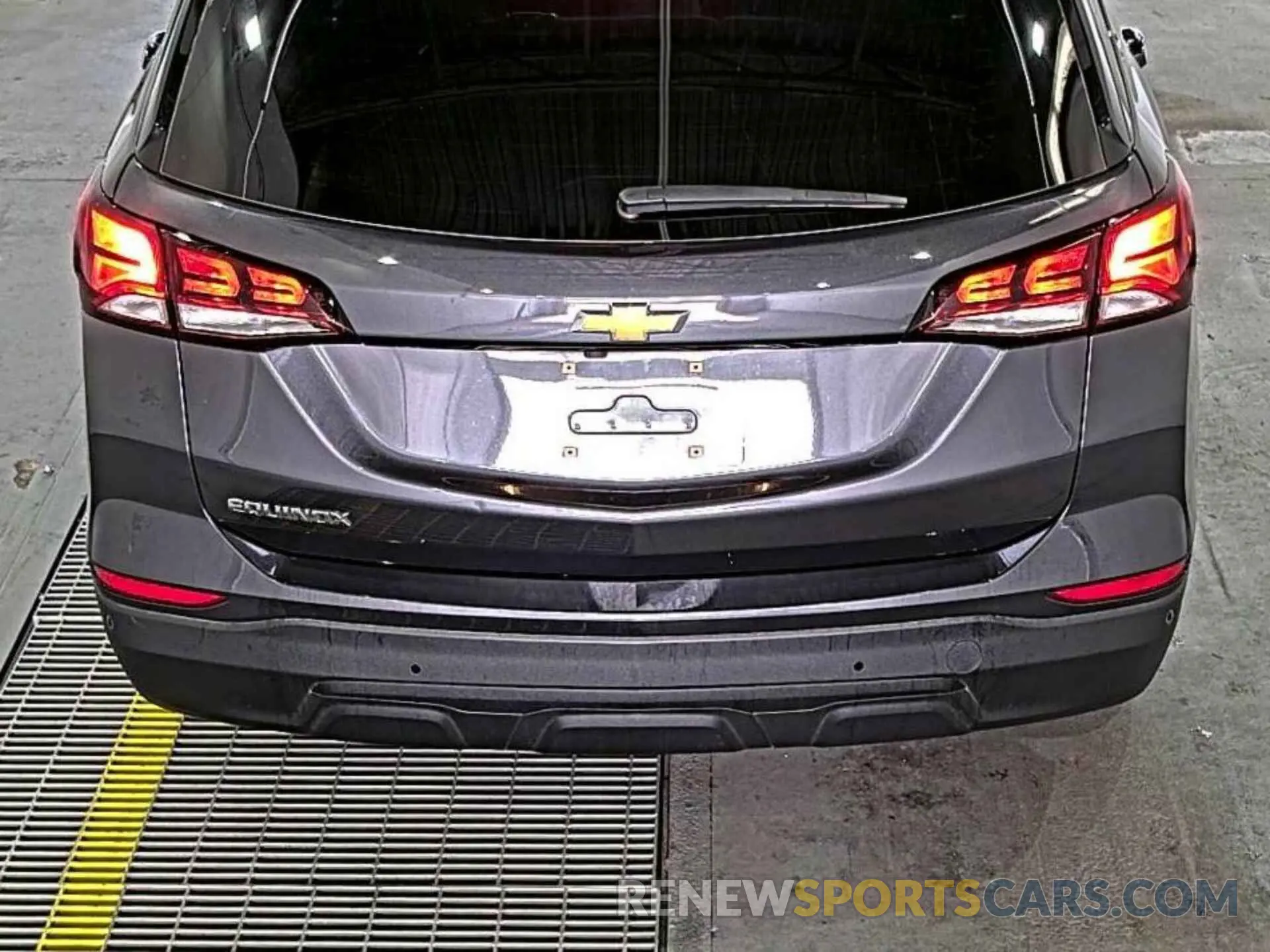 17 Photograph of a damaged car 3GNAXFEV6NS232388 CHEVROLET EQUINOX 2022