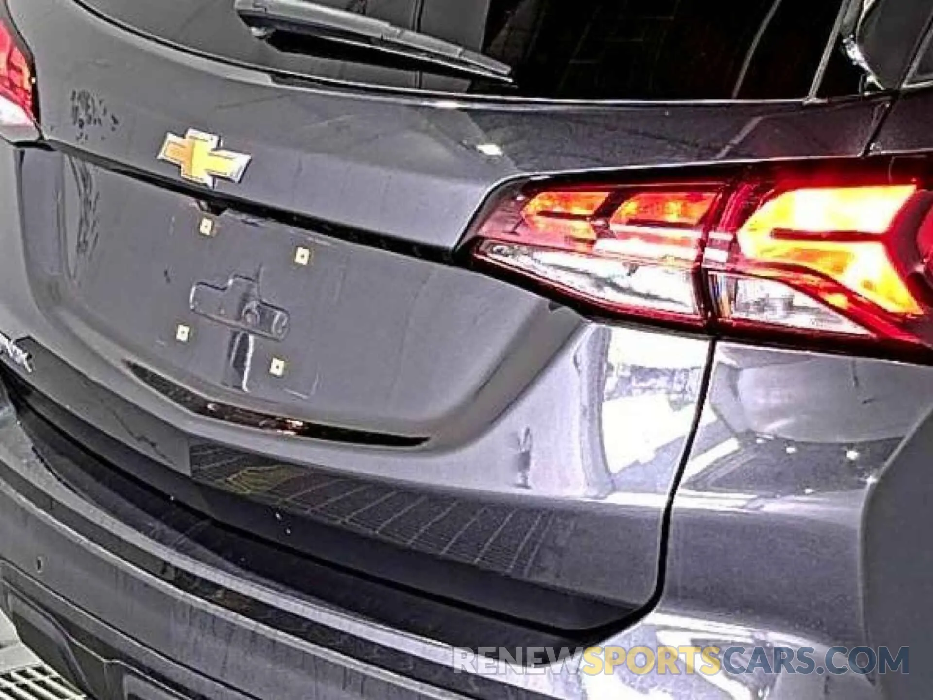 23 Photograph of a damaged car 3GNAXFEV6NS232388 CHEVROLET EQUINOX 2022