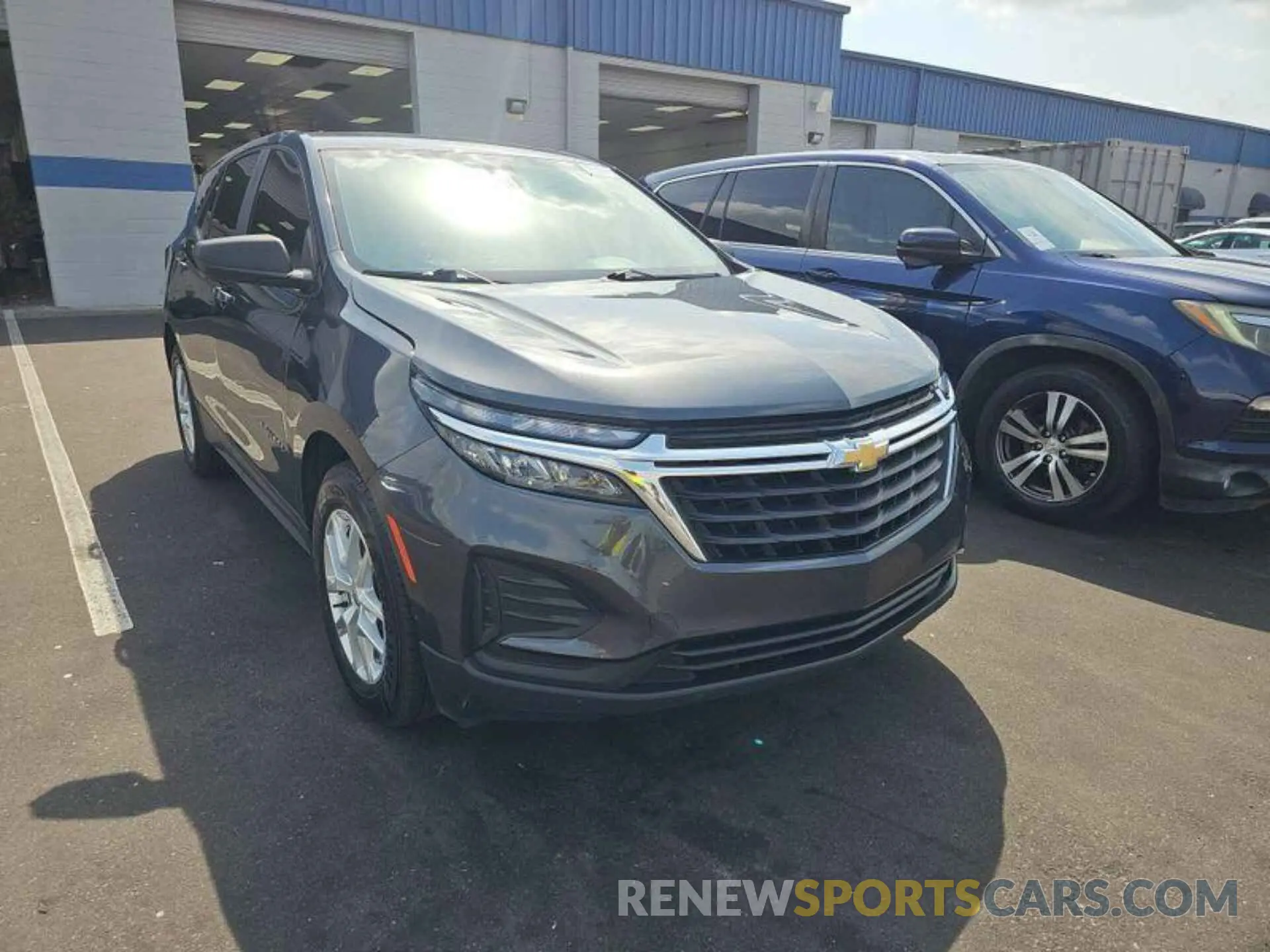8 Photograph of a damaged car 3GNAXFEV7NS232609 CHEVROLET EQUINOX 2022