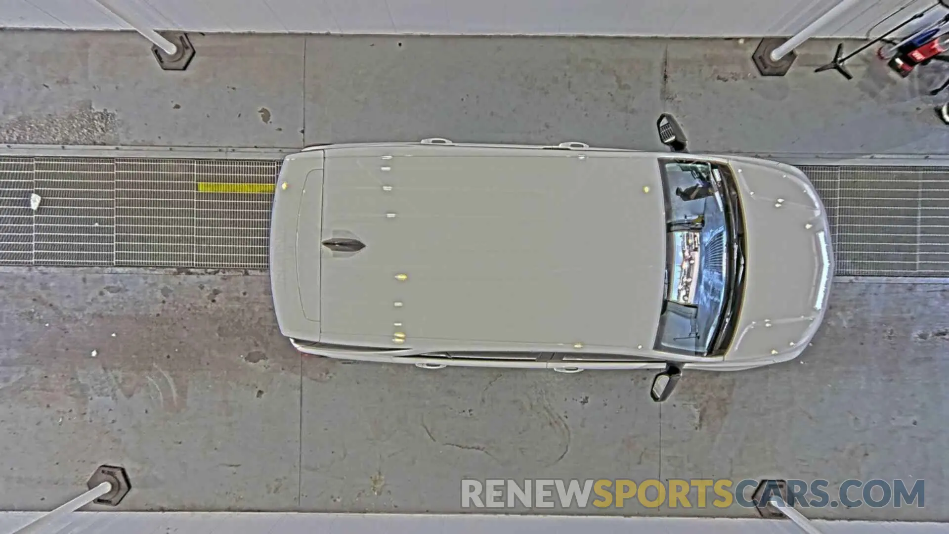 4 Photograph of a damaged car 3GNAXHEV0NS245150 CHEVROLET EQUINOX 2022