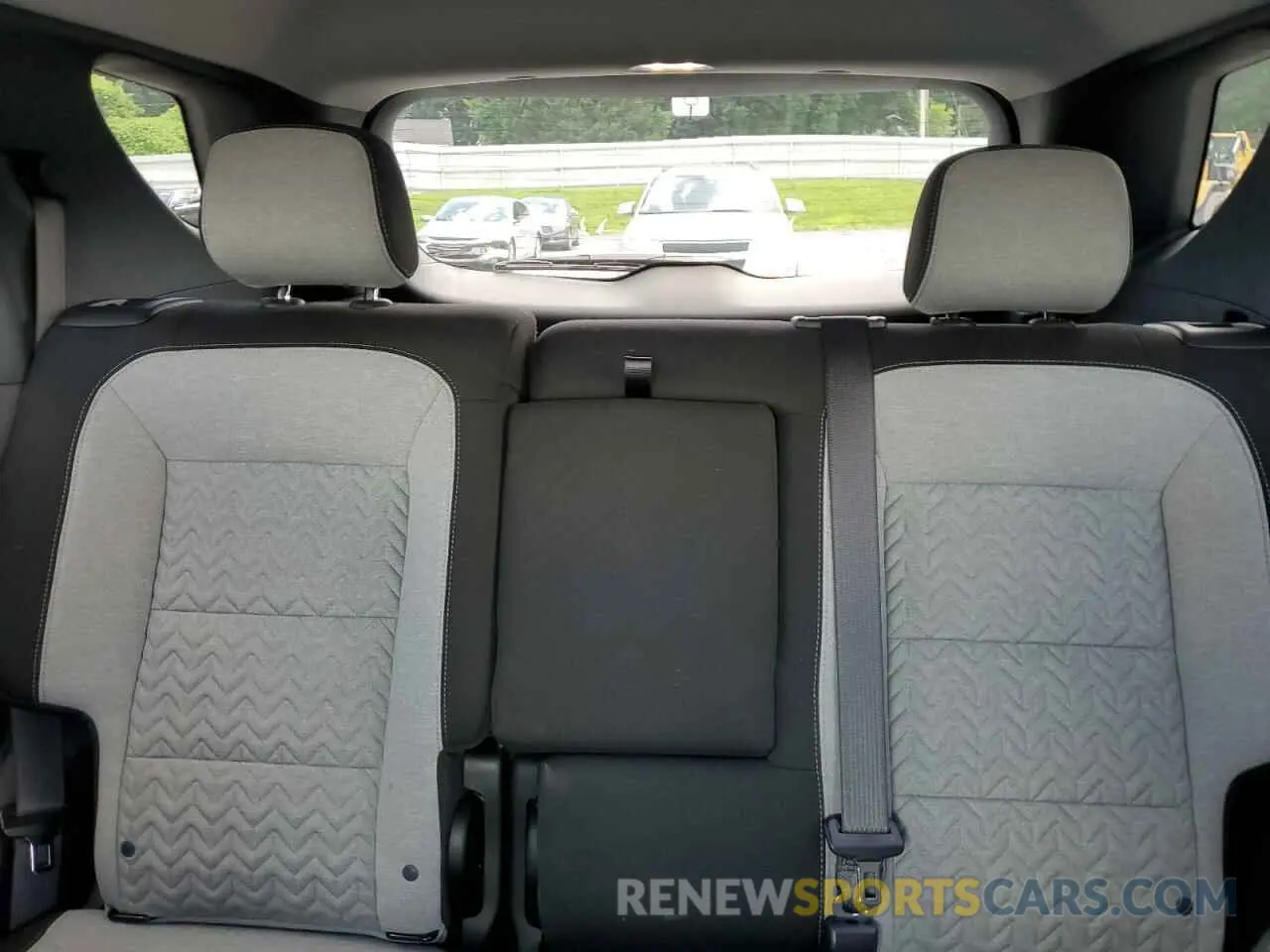 10 Photograph of a damaged car 3GNAXHEV1NS173584 CHEVROLET EQUINOX 2022