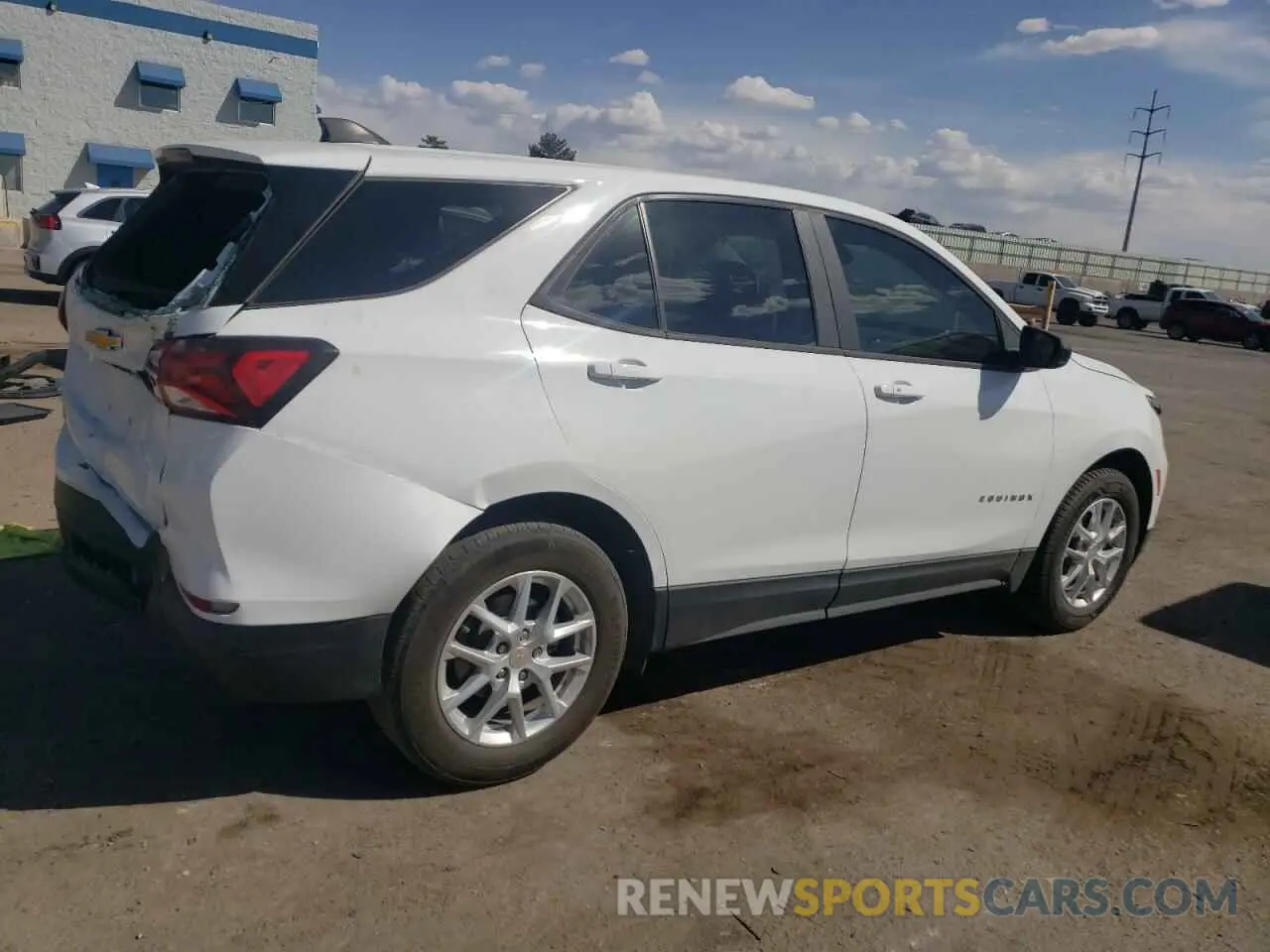 3 Photograph of a damaged car 3GNAXHEV2NS158091 CHEVROLET EQUINOX 2022