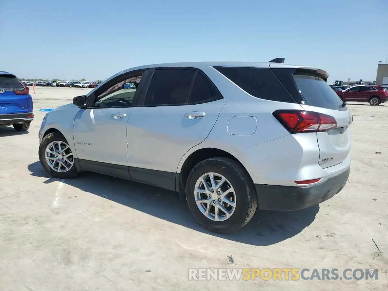 2 Фотография поврежденного автомобиля 3GNAXHEV2NS168250 CHEVROLET EQUINOX 2022