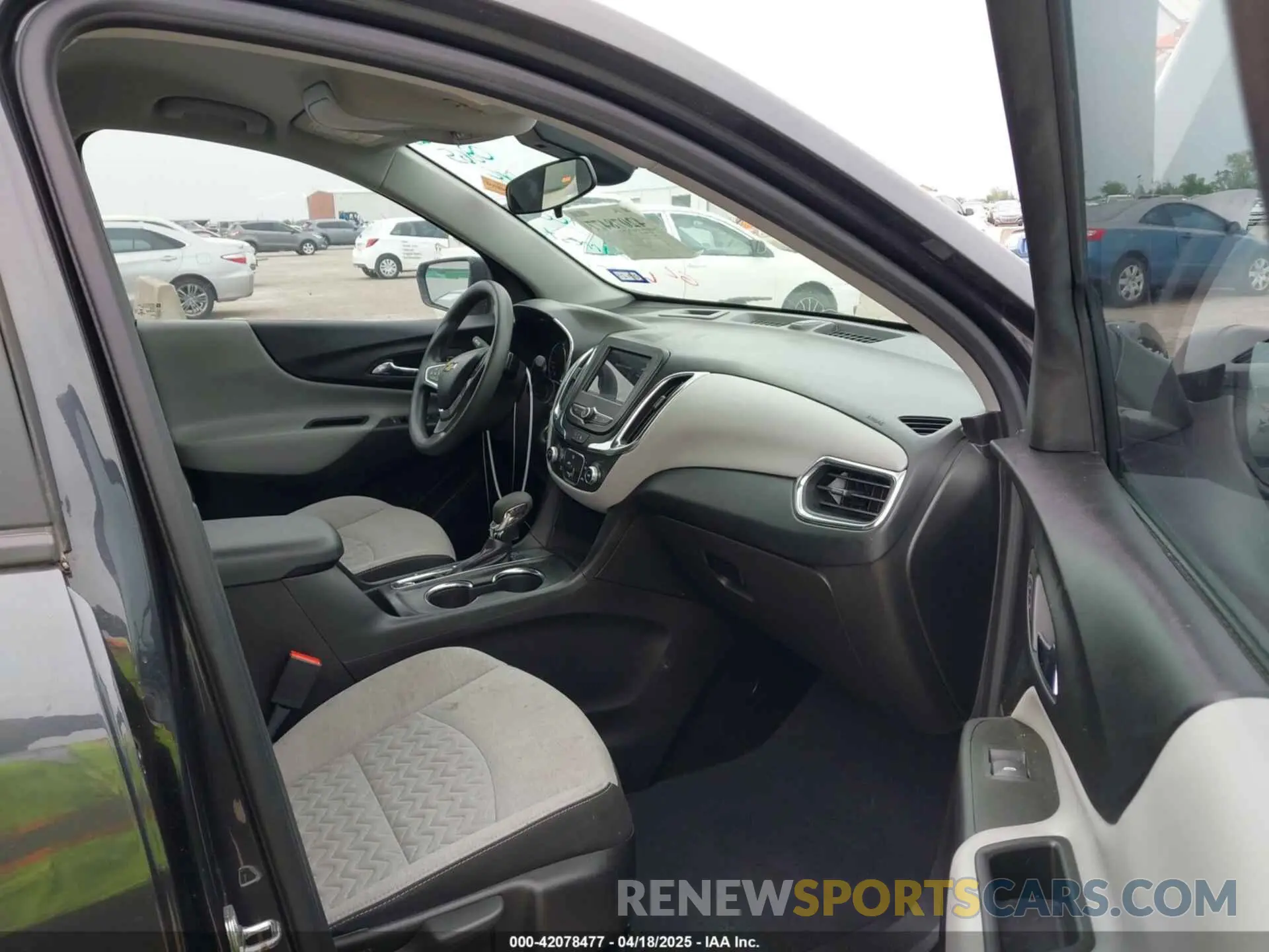 5 Фотография поврежденного автомобиля 3GNAXHEV2NS236420 CHEVROLET EQUINOX 2022