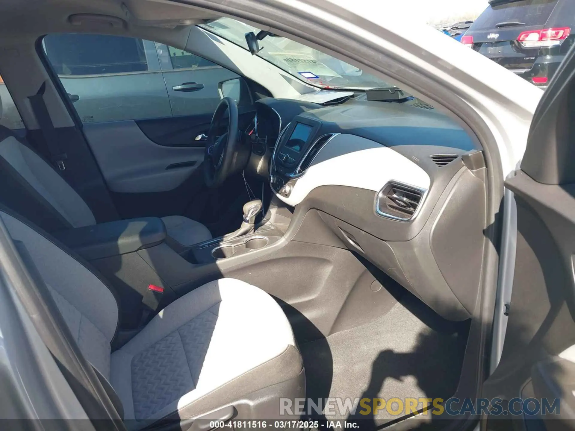 5 Фотография поврежденного автомобиля 3GNAXHEV4NS191691 CHEVROLET EQUINOX 2022