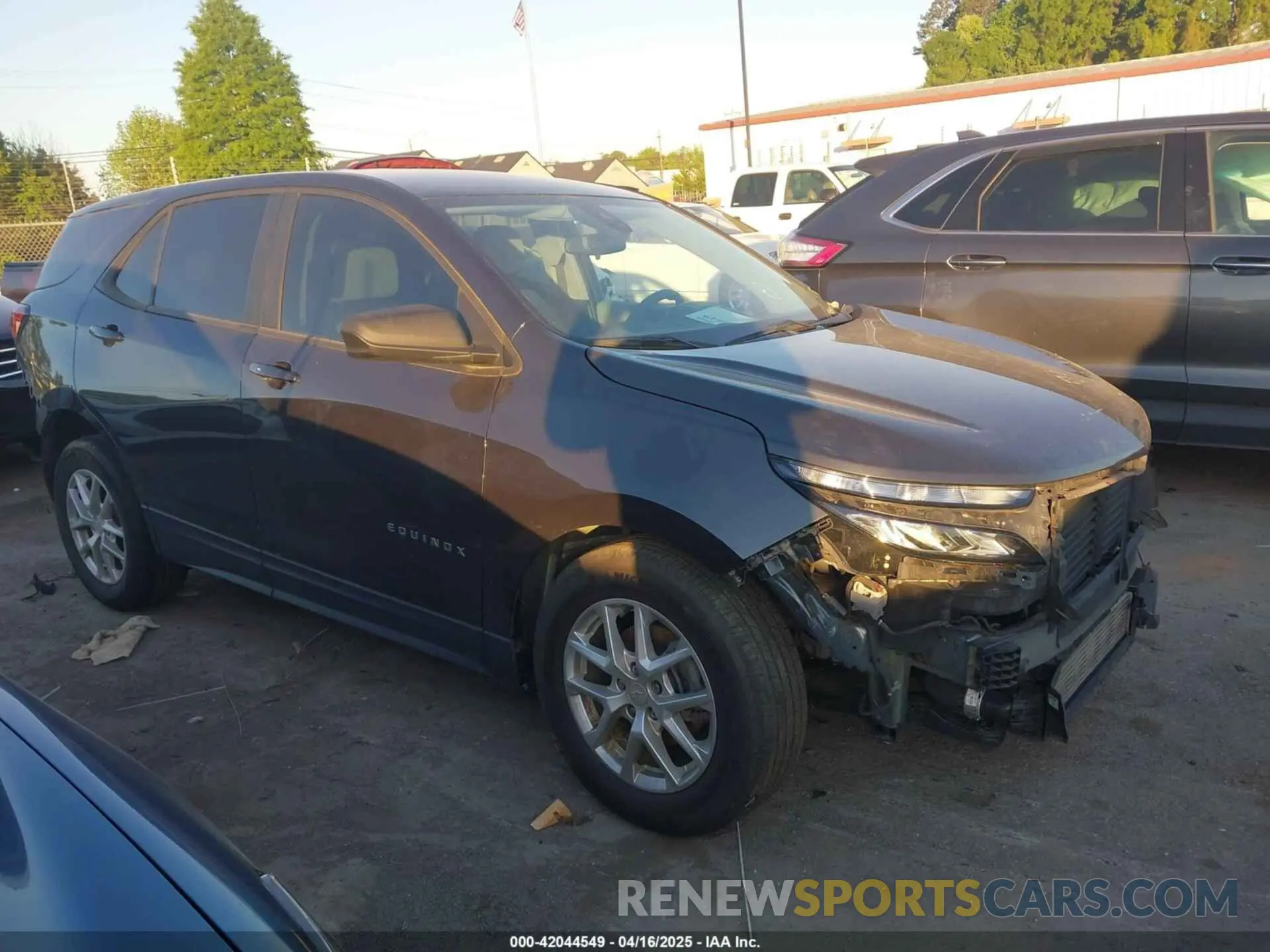 14 Фотография поврежденного автомобиля 3GNAXHEV5NS207459 CHEVROLET EQUINOX 2022
